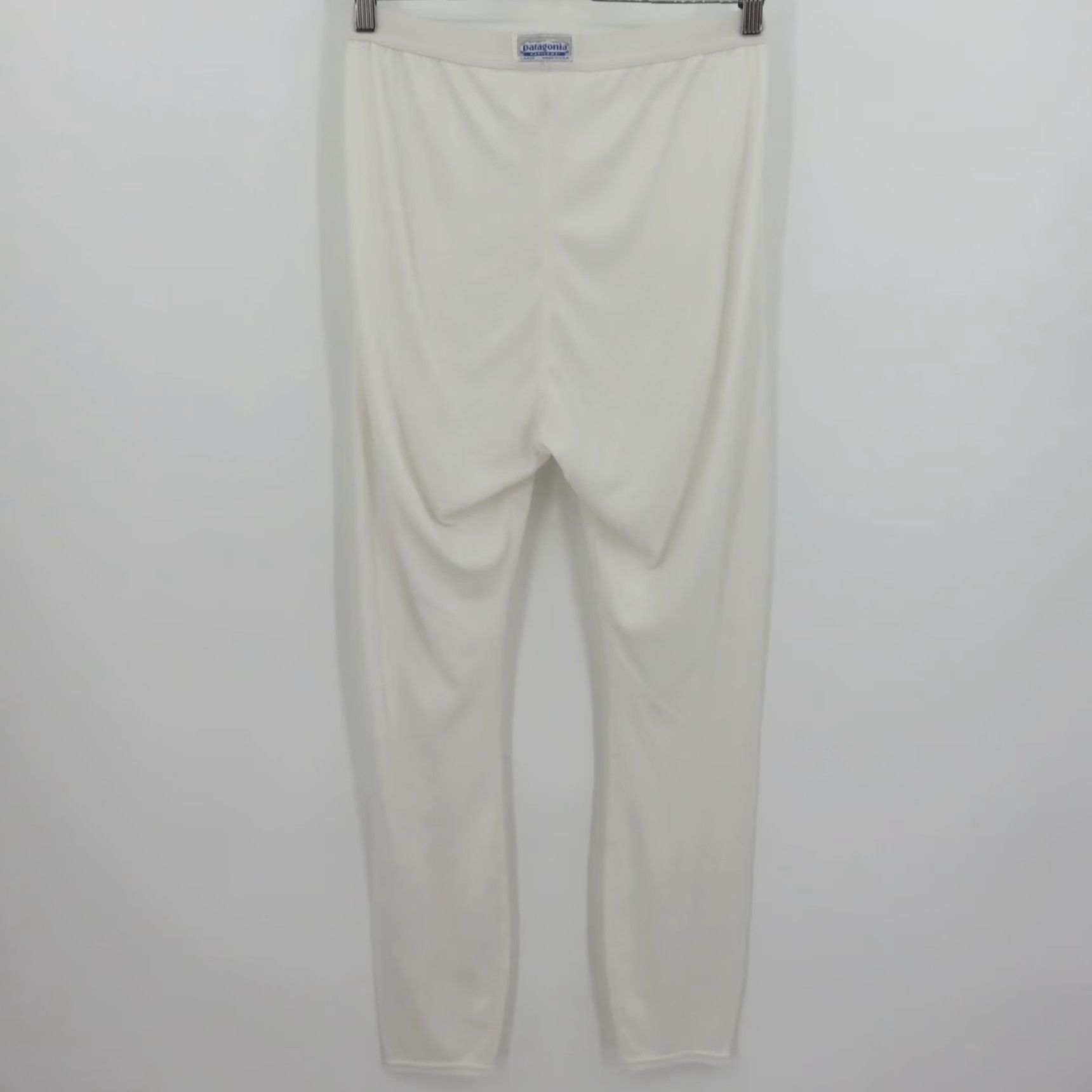 Patagonia VINTAGE Patagonia Men Large Capilene Thermal Pants White Made in USA Outdoors Hiking Pants Men Large White Capilene Thermal Size US 33 - 7 Thumbnail