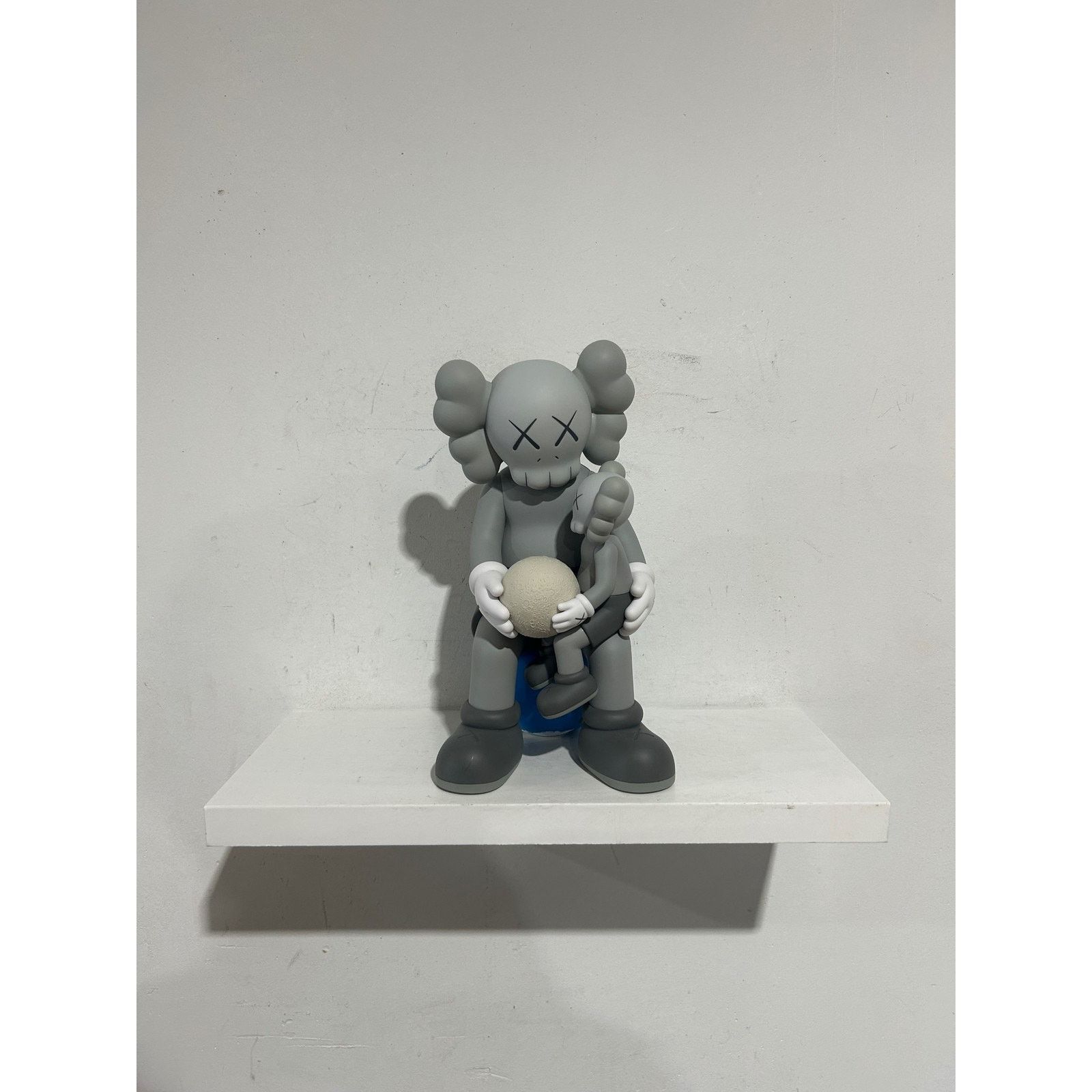 Kaws KAWS BROWN HOLIDAY THAILAND VINYL FIGURE NEW Size ONE SIZE - 1 Thumbnail