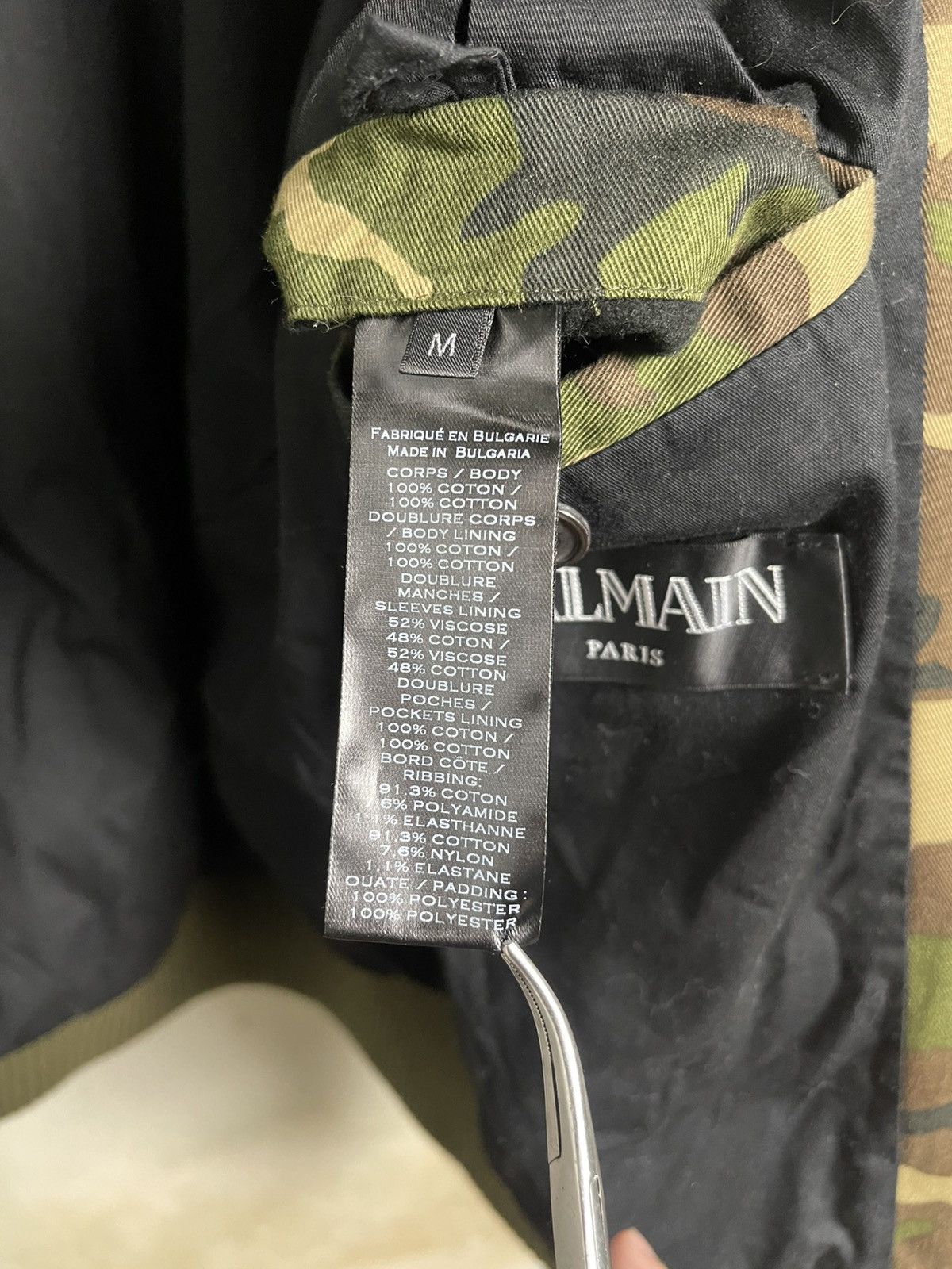 Balmain Runway Fw17 Balmain quilted padded cotton camo bomber jacket Size US M / EU 48-50 / 2 - 12 Thumbnail