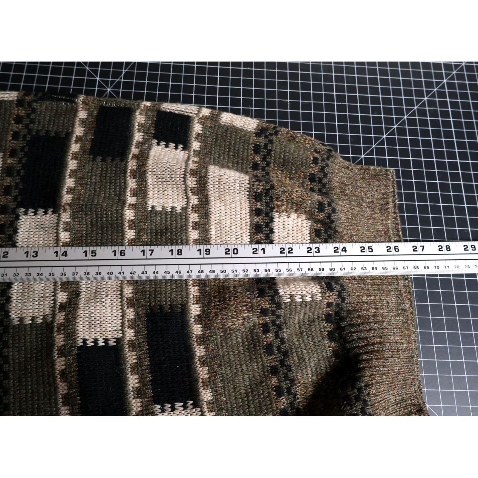 Vintage Bachrach Sweater Mens Medium Green Check Pattern Wool Alpaca Pullover Crew Neck Vintage Regular Modern Dad Hipster Preppy Retro Casual Size US M / EU 48-50 / 2 - 6 Thumbnail