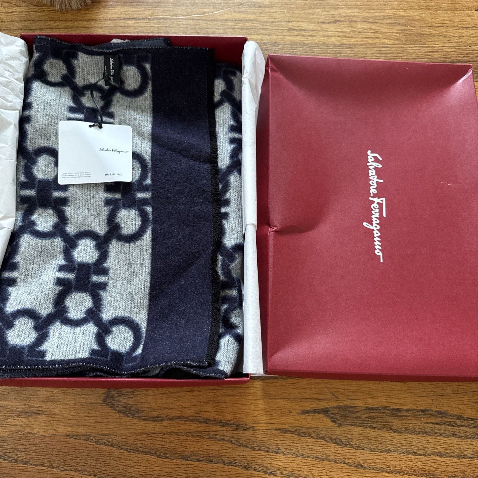 Salvatore Ferragamo Salvatore Ferragamo SR NOBILE 35 Scarf Silk Cashmere Gancini Size ONE SIZE - 1 Thumbnail