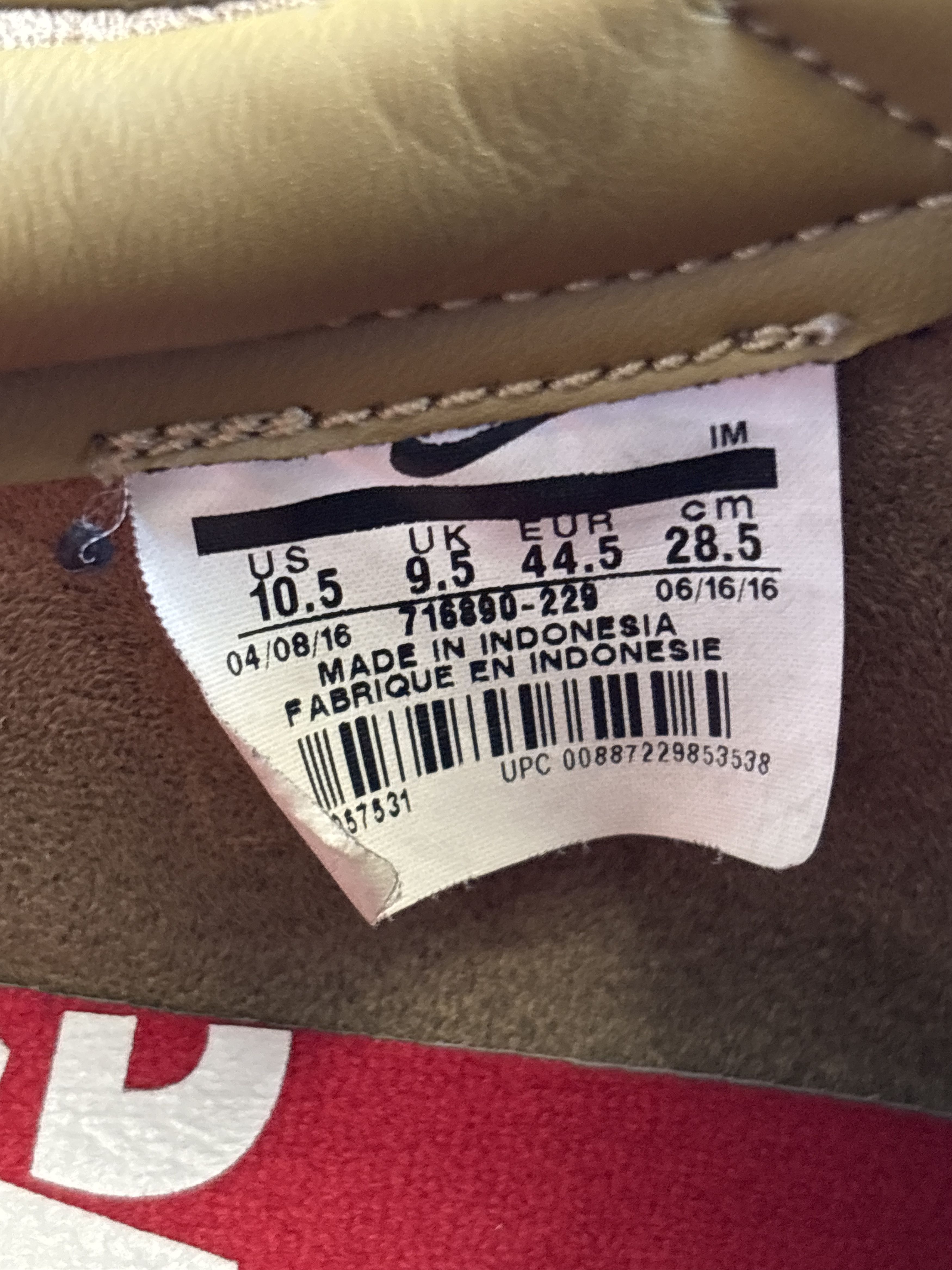Nike × Supreme Supreme x Nike SB blazer low GT QS ‘Golden Beige’ Size US 10.5 / EU 43-44 - 9 Thumbnail