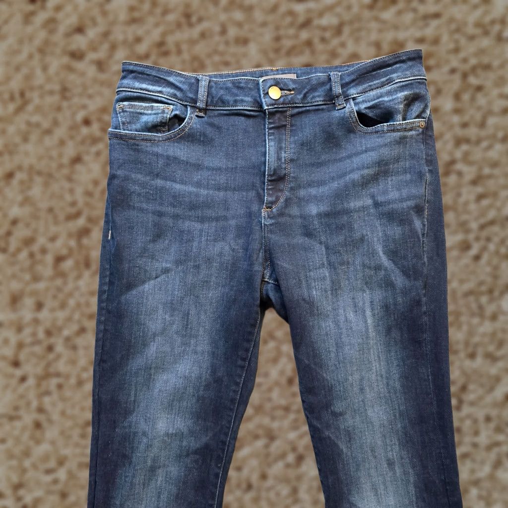 DL1961 DL1961 Jeans Womens 30 Blue Flare Mid Rise Dark Wash Stretch Capsule Casual Jeans Size 30" / US 8 / IT 44 - 1 Thumbnail