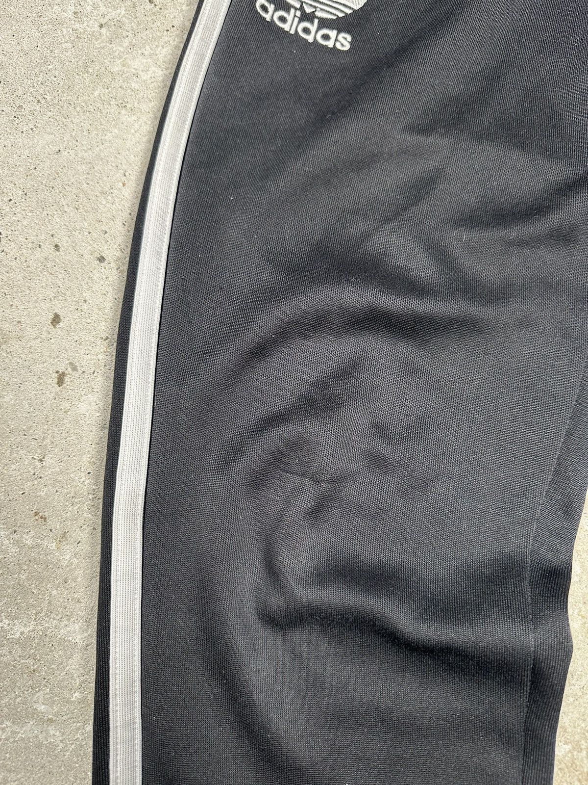 Adidas × Vintage Adidas x Bayern Munich Black Track Pants Vintage Y2K Size US 30 / EU 46 - 4 Thumbnail