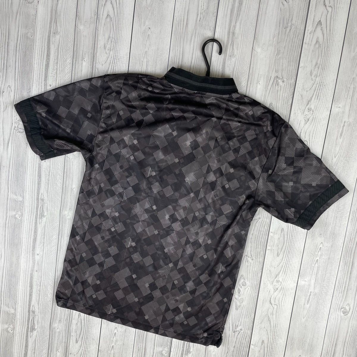 Vintage Vintage England soccer jersey retro rare black size M Size US M / EU 48-50 / 2 - 2 Thumbnail