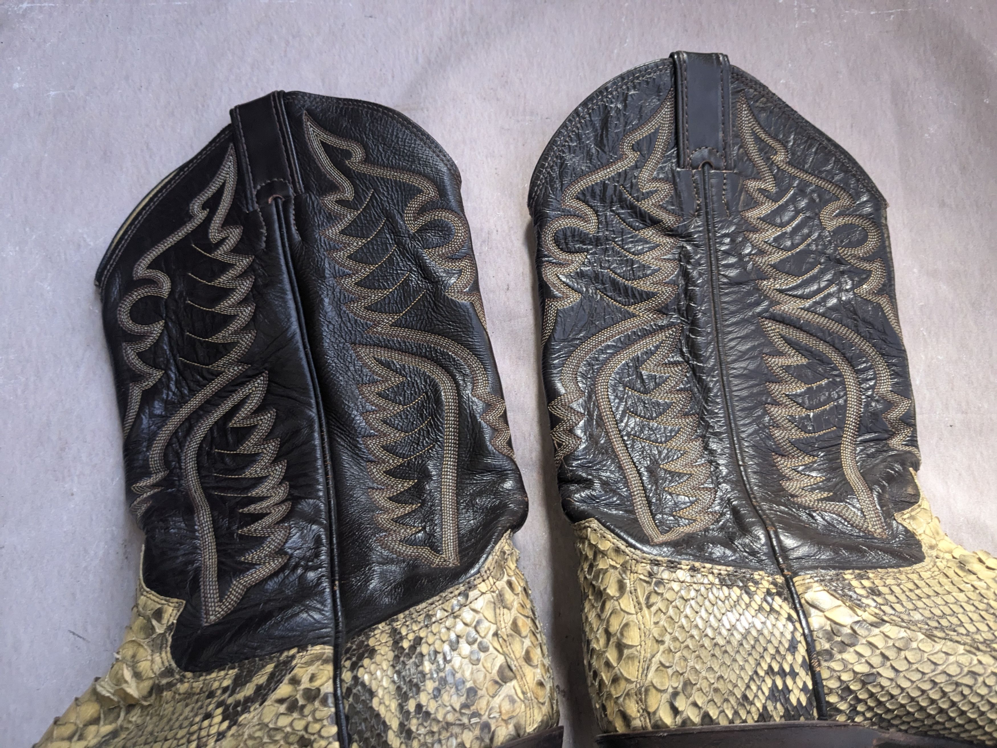 Other Justin Cowboy Boots Snakeskin Python Tan Black Leather 9.5 D Size US 9.5 / EU 42-43 - 11 Thumbnail