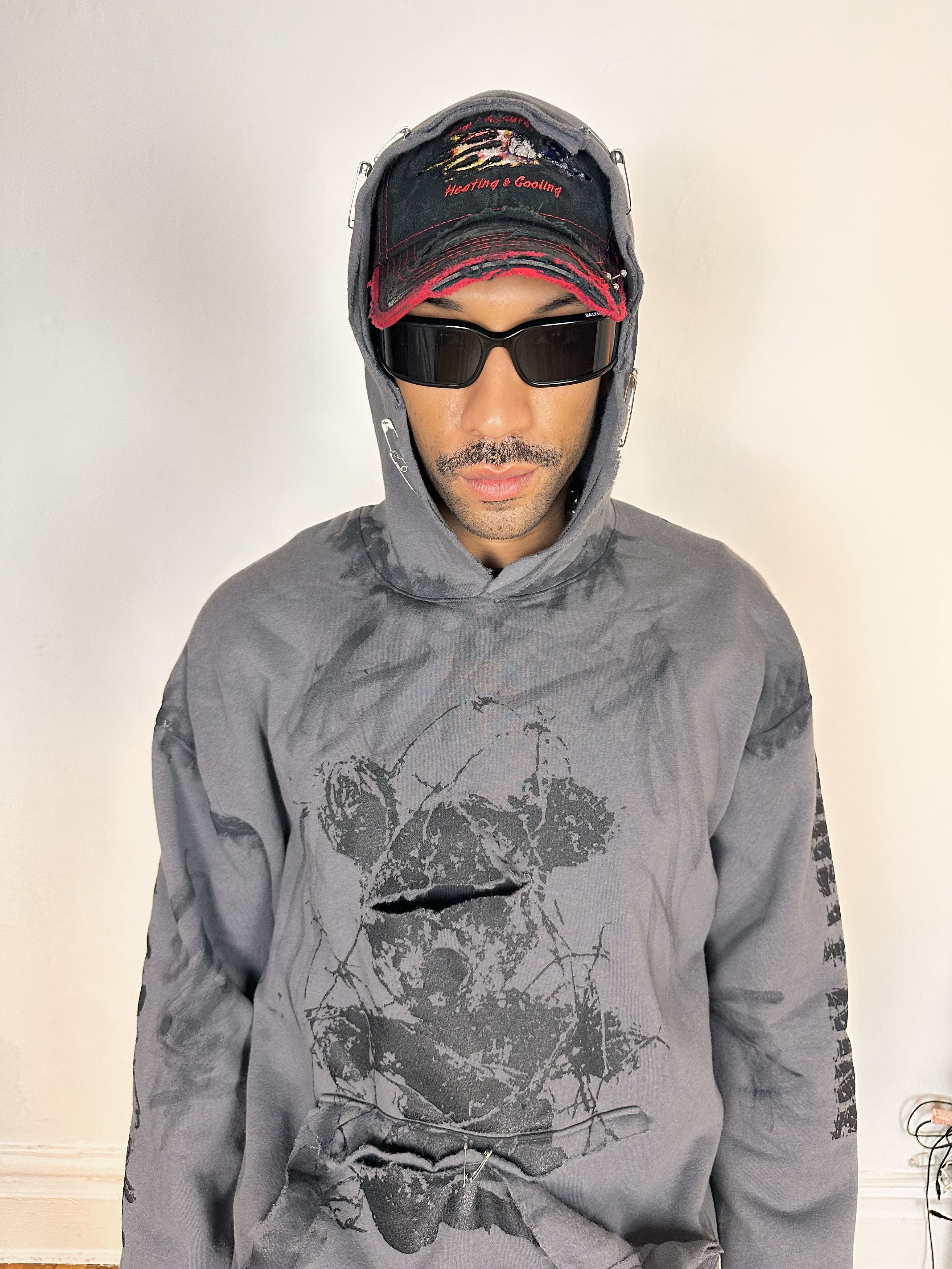 Vintage ASTROBOI* Psycho Teddy Barbed Wire Grey Grunge Hoodie - XL Size US XL / EU 56 / 4 - 6 Thumbnail