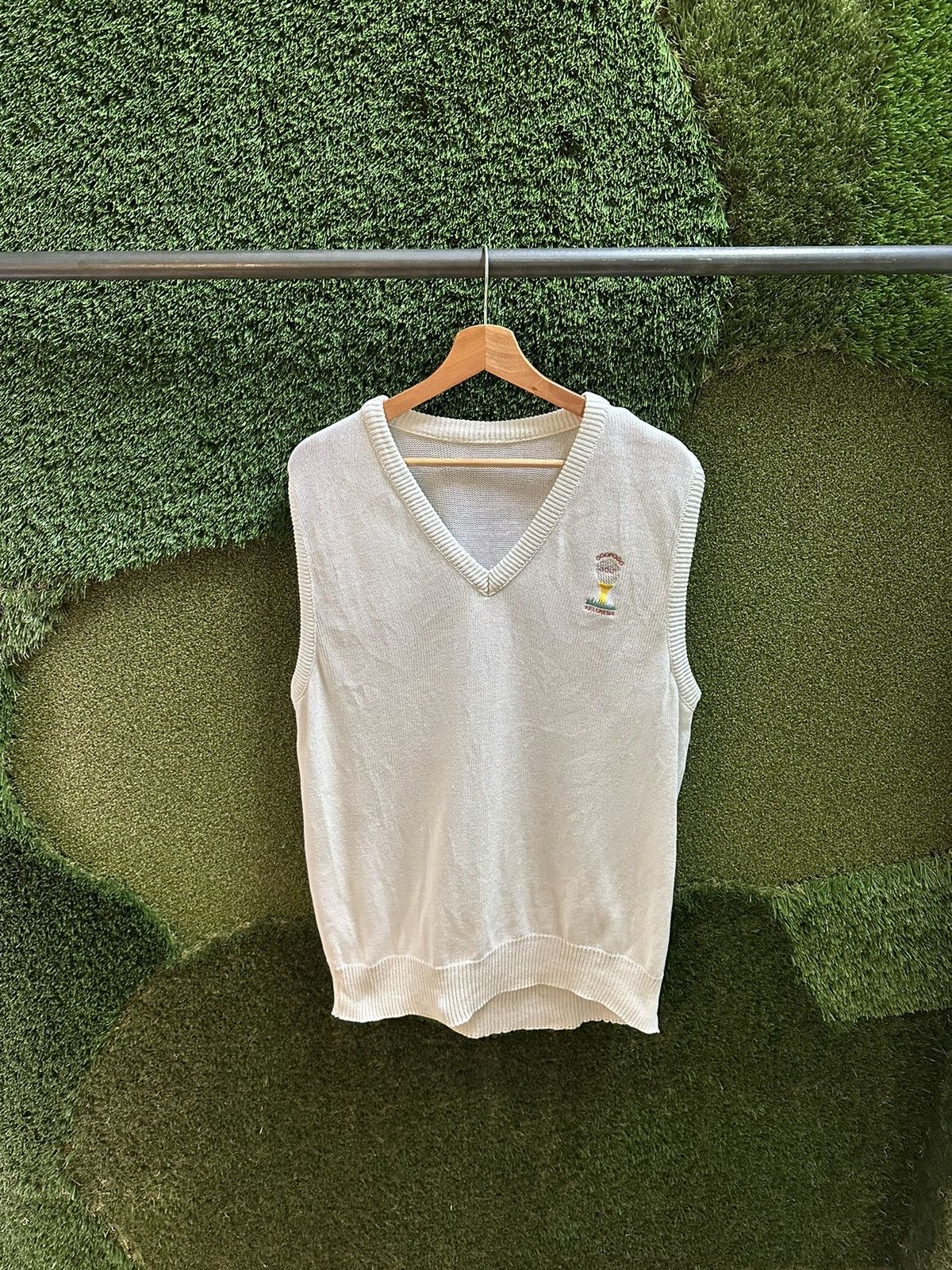 Vintage Vintage Ogopogo Golf Sweater Vest Large Size US L / EU 52-54 / 3 - 1 Thumbnail