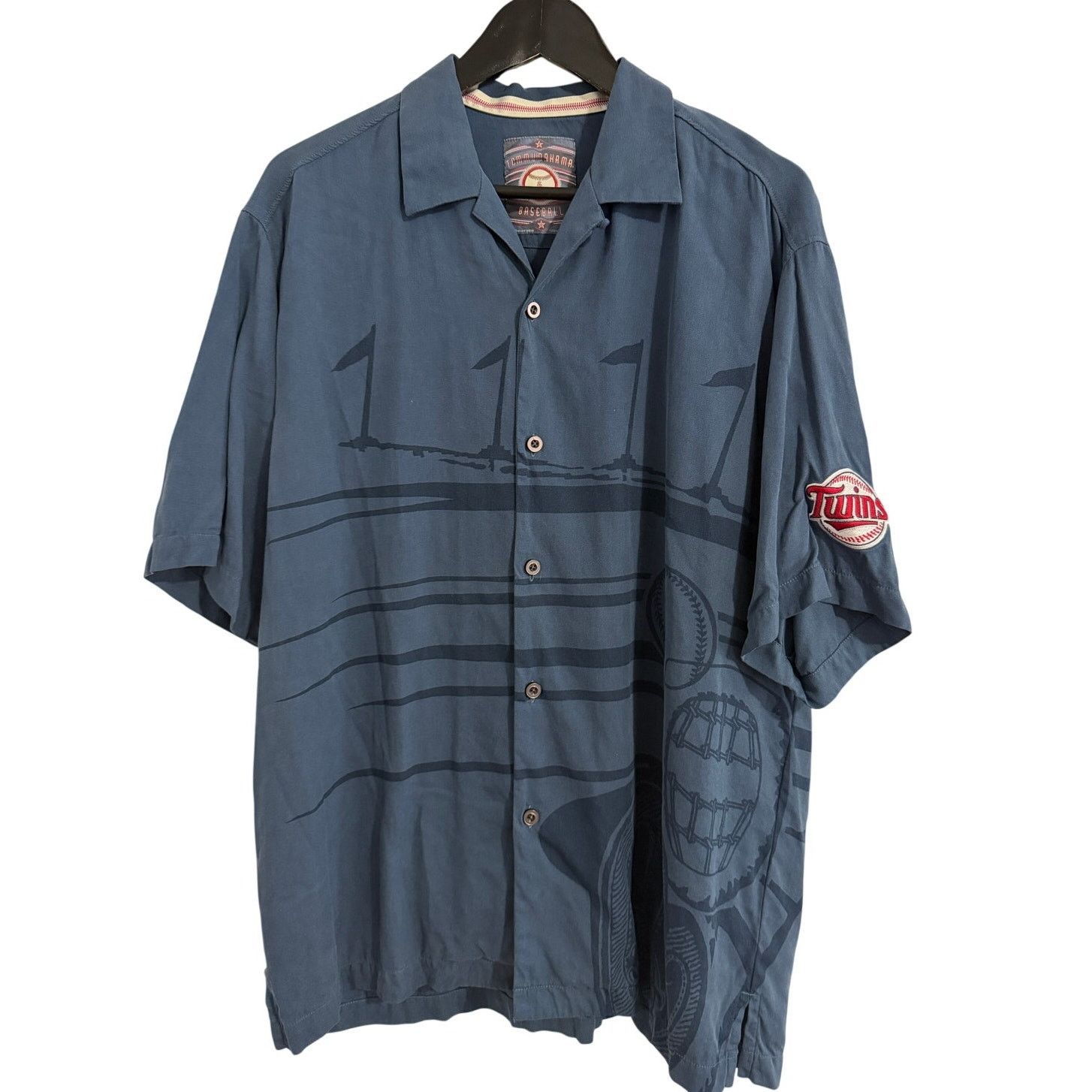 Tommy Bahama Minnesota Twins Tommy Bahama 100% Silk Shirt Men's Size M Size US M / EU 48-50 / 2 - 1 Thumbnail