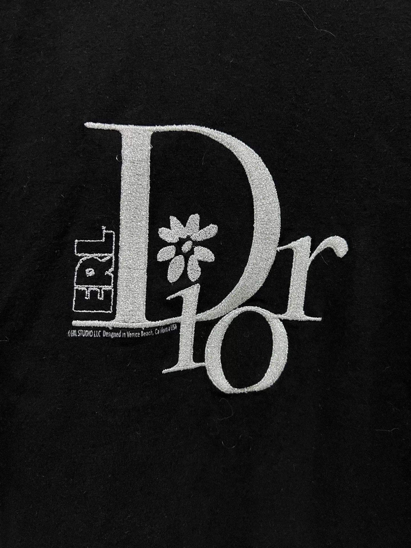 Dior Dior By Erl Silver Thread Embroidered Logo SS Tee S 99 Size US S / EU 44-46 / 1 - 3 Thumbnail