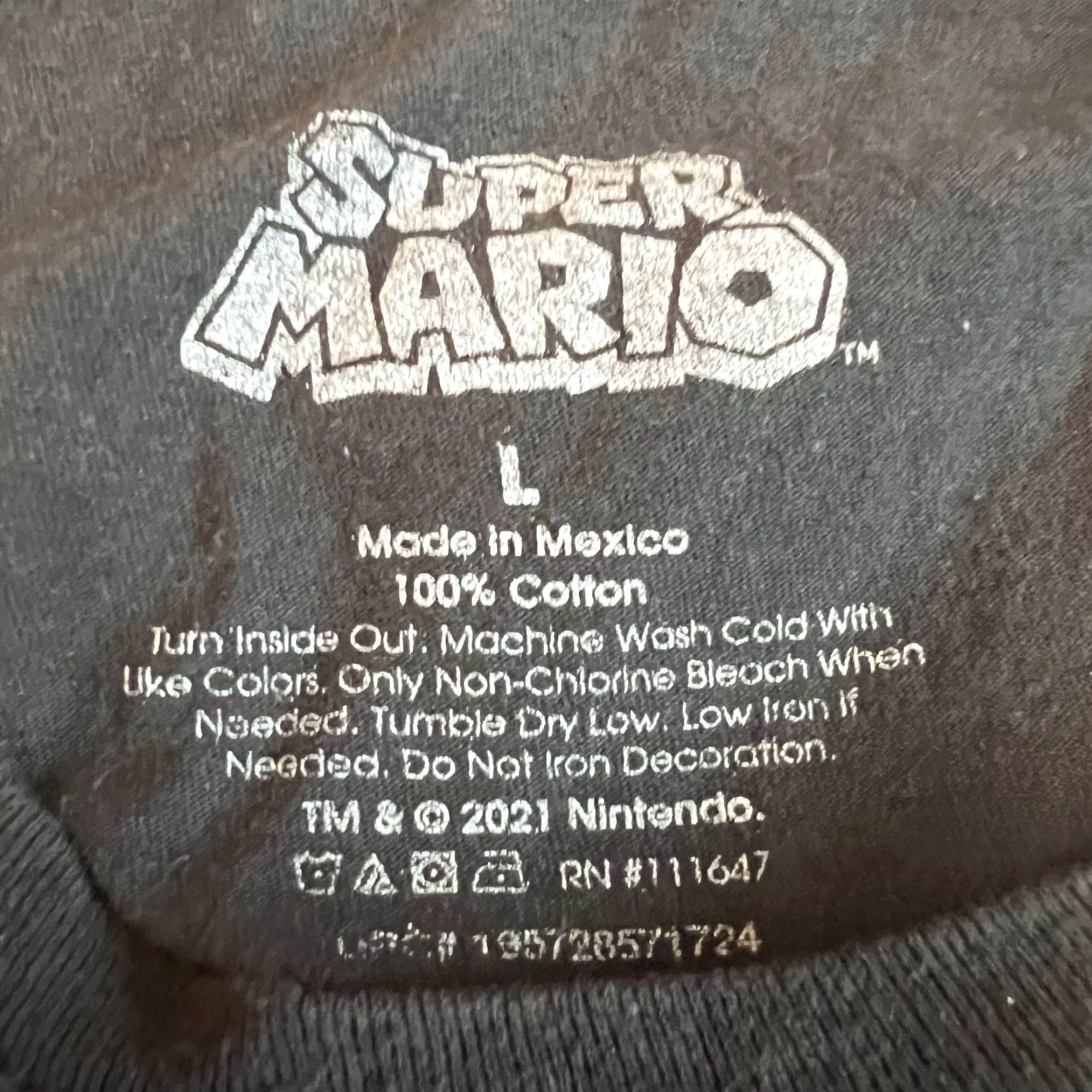 Nintendo Super Mario Graphic Shirt Adult Size L Black Tee Size US L / EU 52-54 / 3 - 5 Thumbnail