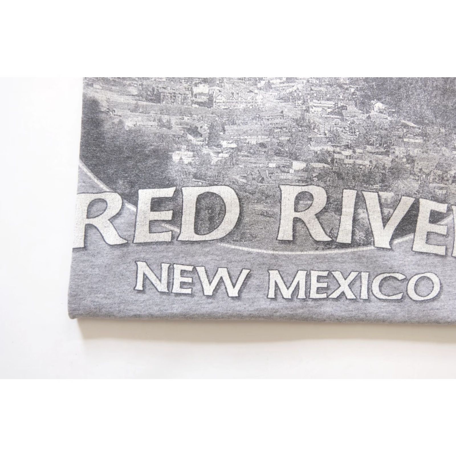Gildan GILDAN T-SHIRT Men XL Gray Cotton 90s New Mexico VTG Y2K Red River Outdoor Crew Neck Short Sleeve All Seasons Logo Graphic Print Shirt Size US XL / EU 56 / 4 - 4 Thumbnail