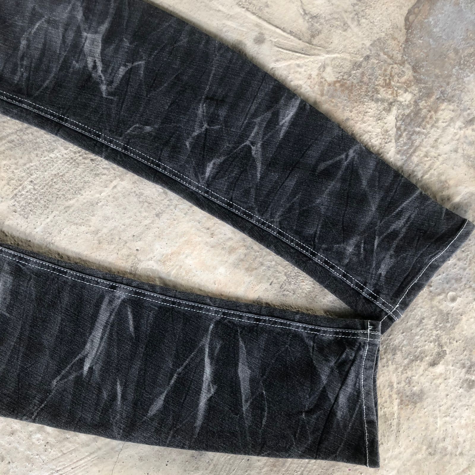 If Six Was Nine × KMRii × Le Grande Bleu (L.G.B.) Semantic Design Mudah Jeans Size US 32 / EU 48 - 3 Thumbnail