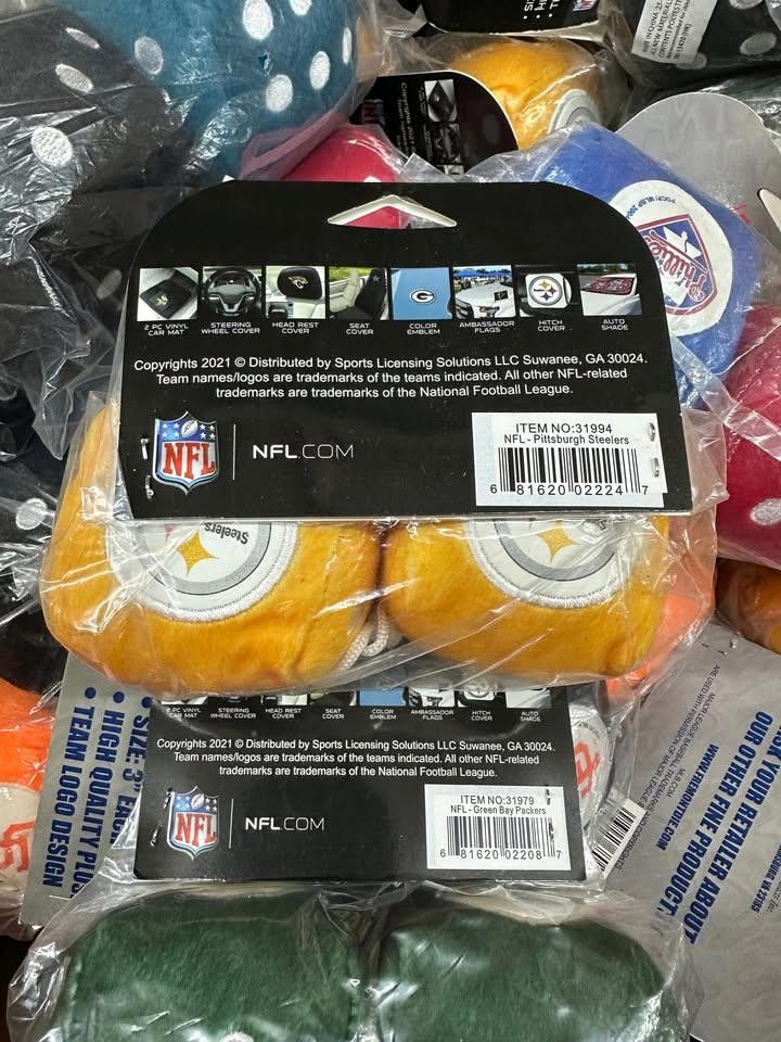 Designer Pittsburgh Steelers Fuzzy Dice New (1) Size ONE SIZE - 3 Thumbnail