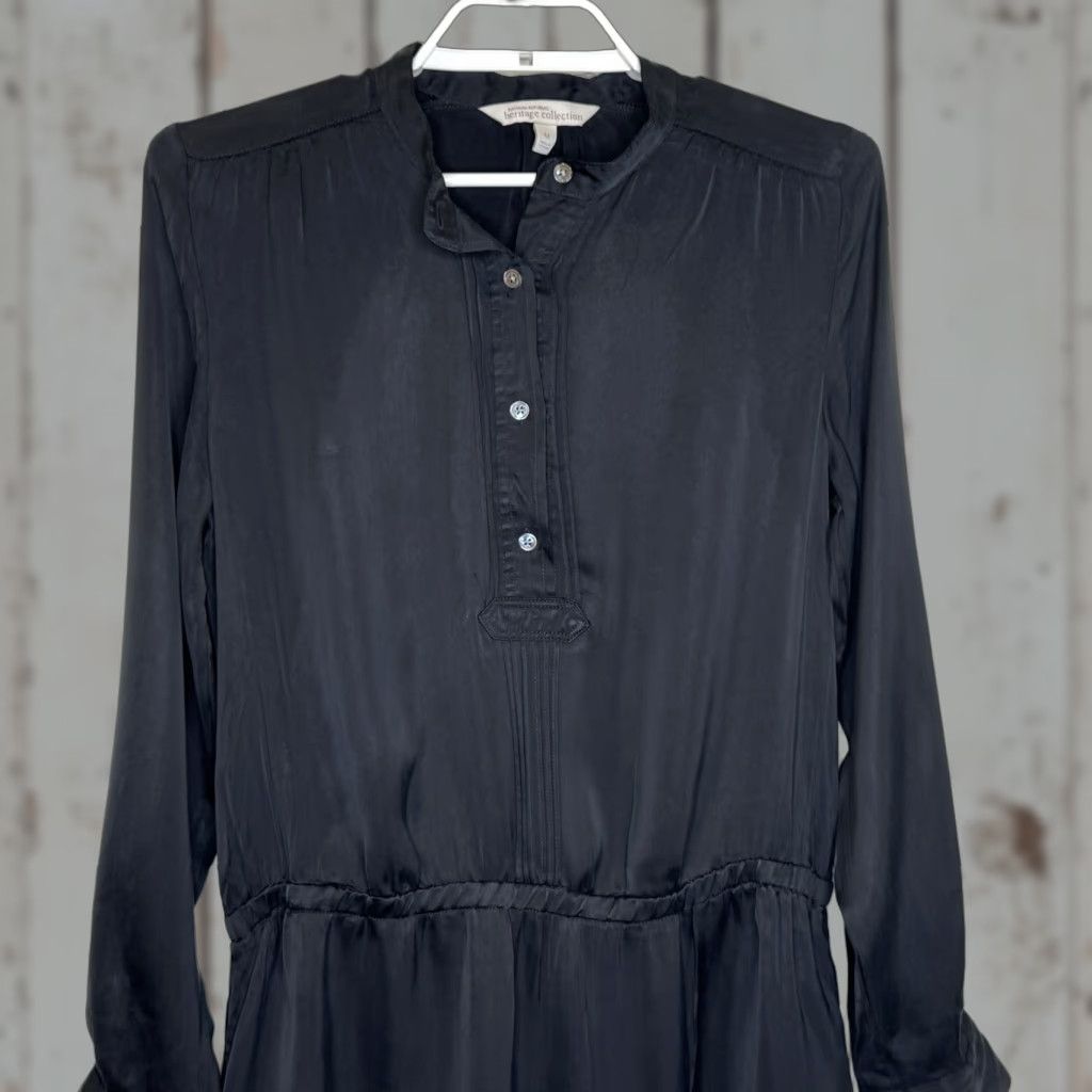 Banana Republic Banana Republic Blouson Shirt Dress Size Medium Black Long Sleeve Crew Neck Elastic Waist Cupro Size M / US 6-8 / IT 42-44 - 1 Thumbnail