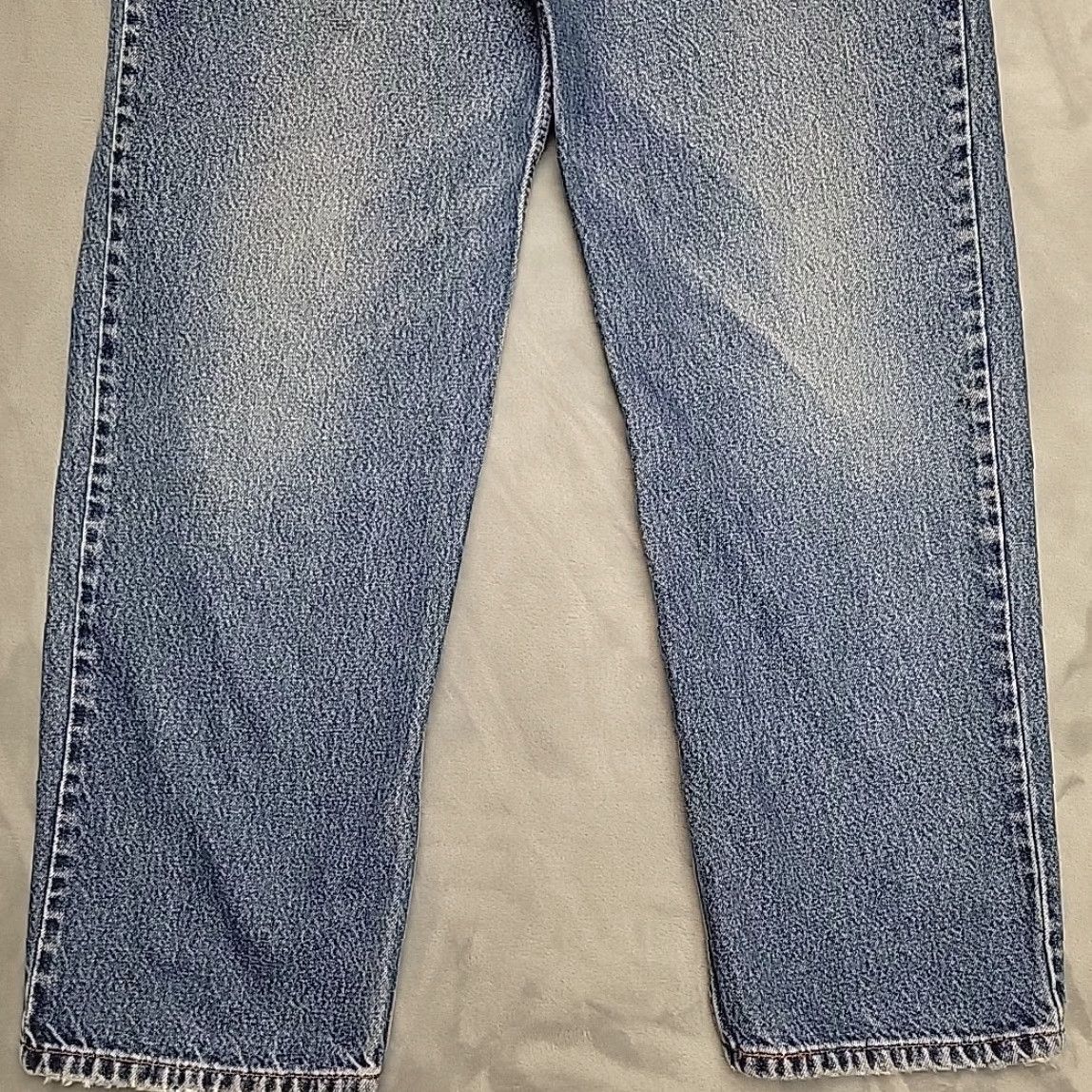 Denime VINTAGE Levis Jeans Men 38x30 Whiskered Faded Blue 550 Denim Relaxed Fit Y2k 90s USA American Mens Size US 38 / EU 54 - 2 Thumbnail