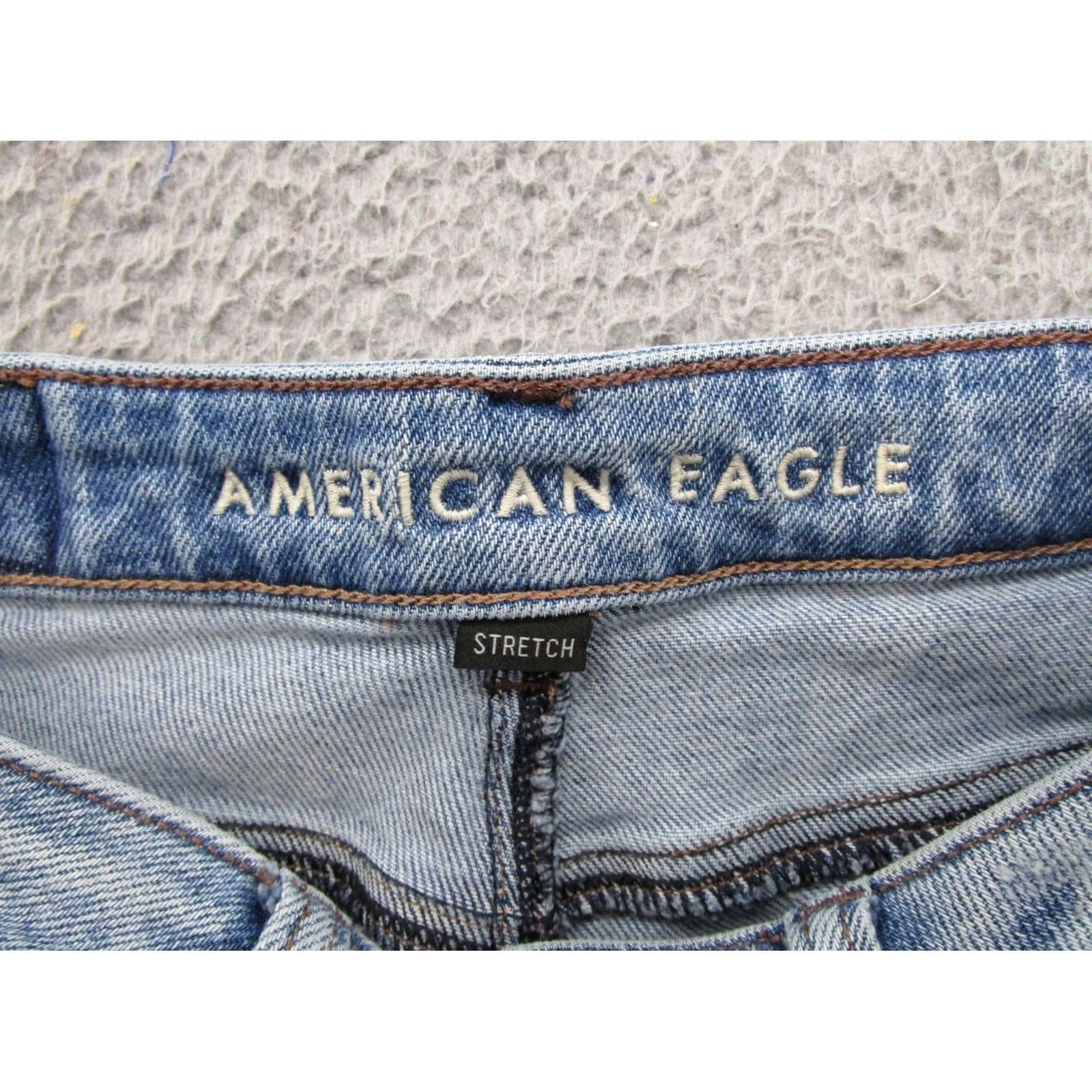 American Eagle Outfitters American Eagle Button Fly Distressed Stretch Denim Mom Jeans Women's Size 00 Blue Jeans Women's Size 24" / US 00 / IT 34 - 4 Thumbnail