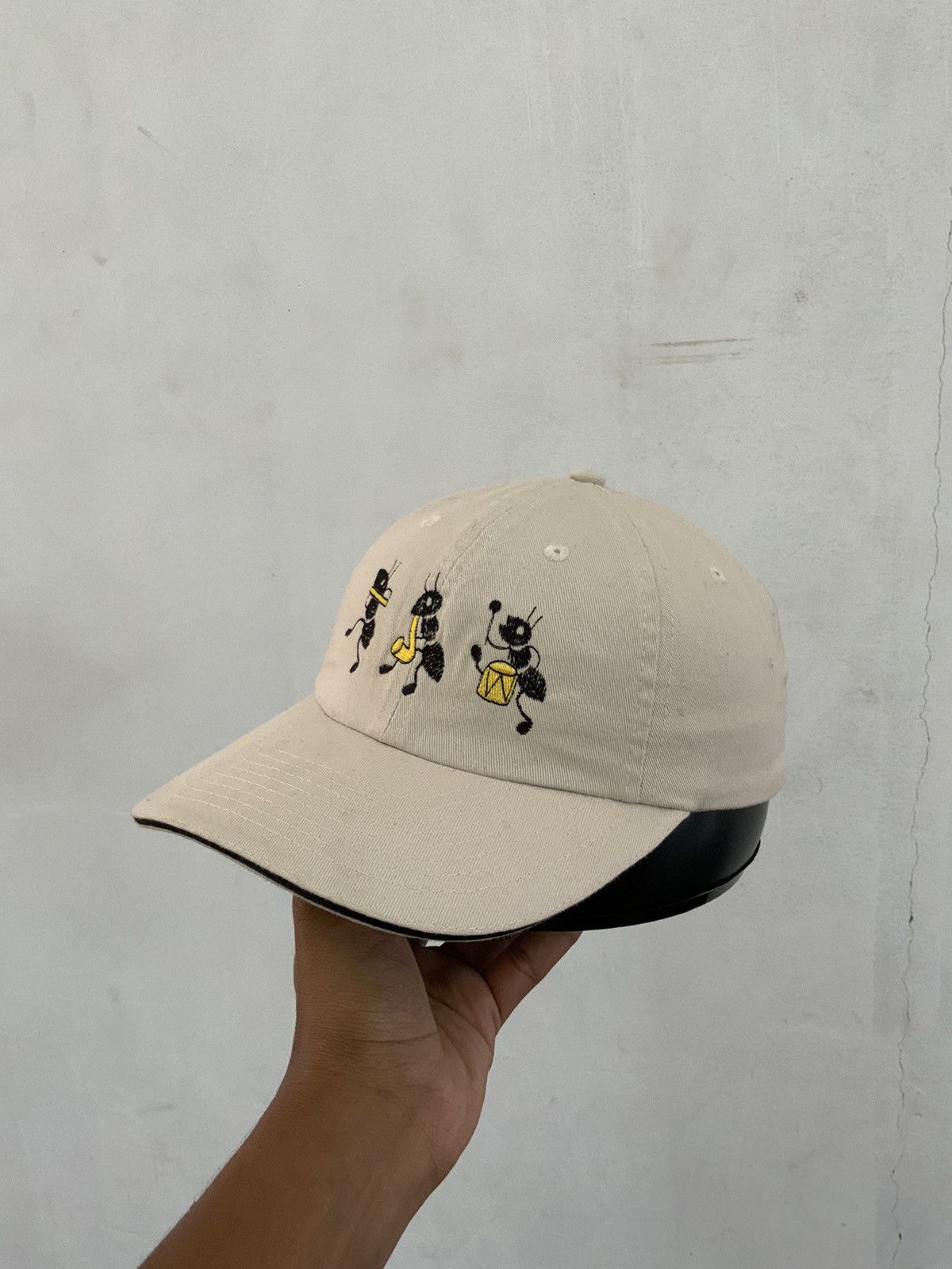 Japanese Brand Gracias Ant Cartoon Hat Cap Size ONE SIZE - 1 Thumbnail