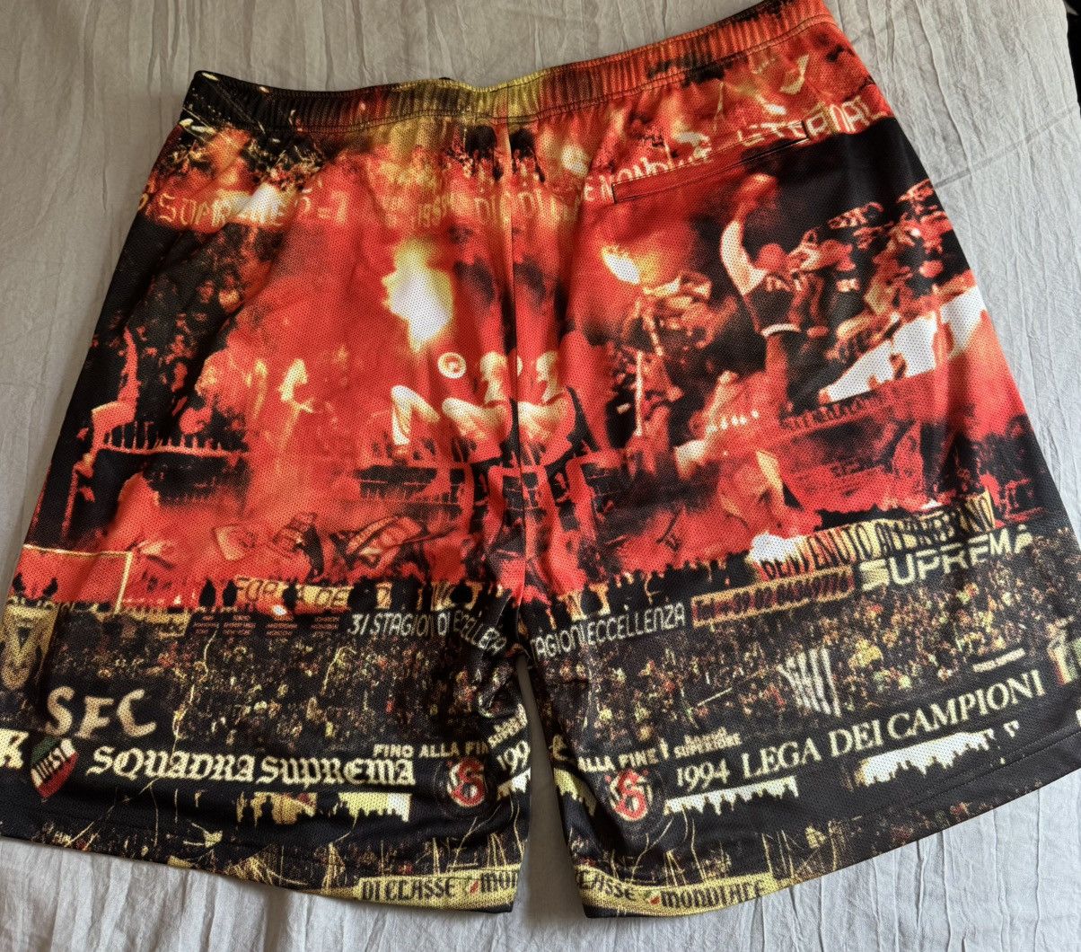 Supreme Supreme Vinci Per Noi Soccer Short Size US 40 / EU 56 - 6 Thumbnail