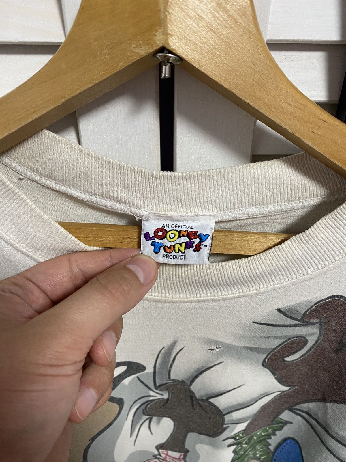 Warner Bros Vintage 1995 Looney Tunes Taz & Wile E Coyote All Over Tee Size US L / EU 52-54 / 3 - 4 Thumbnail