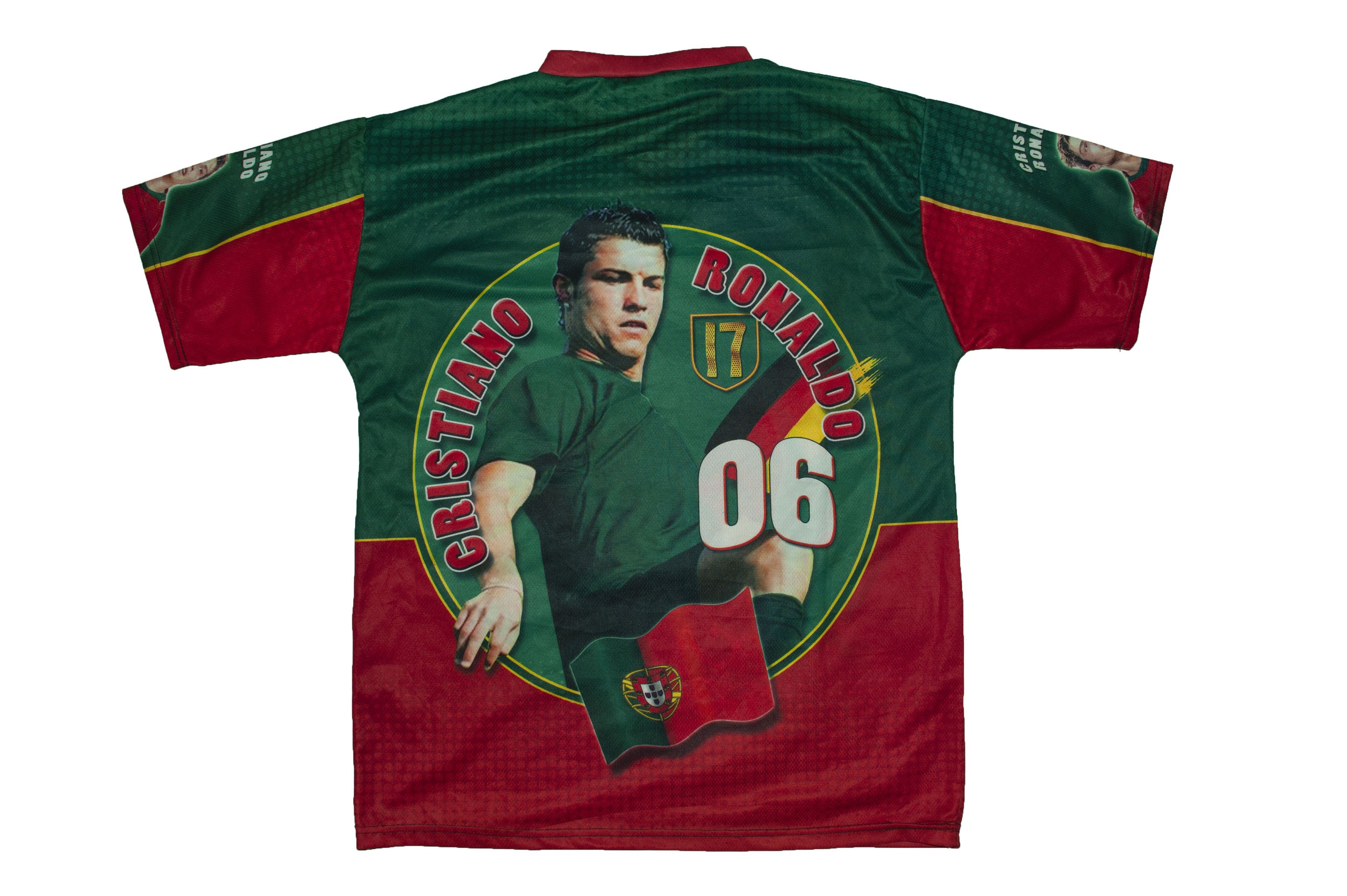 Other Vintage Cristiano Ronaldo força Portugal Jersey Size US XL / EU 56 / 4 - 2 Thumbnail