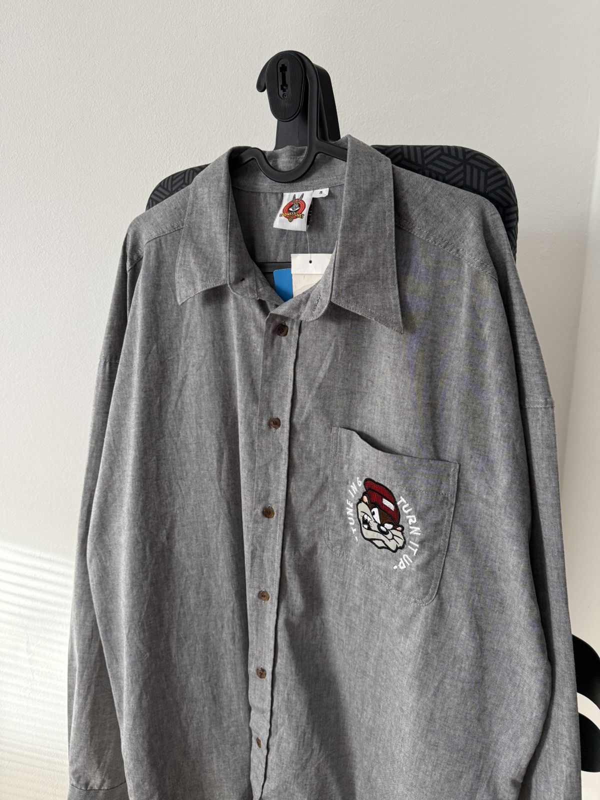 Warner Bros 90s Vintage gray Warner Bros Looney Tunes Taz shirt Size US XL / EU 56 / 4 - 2 Thumbnail