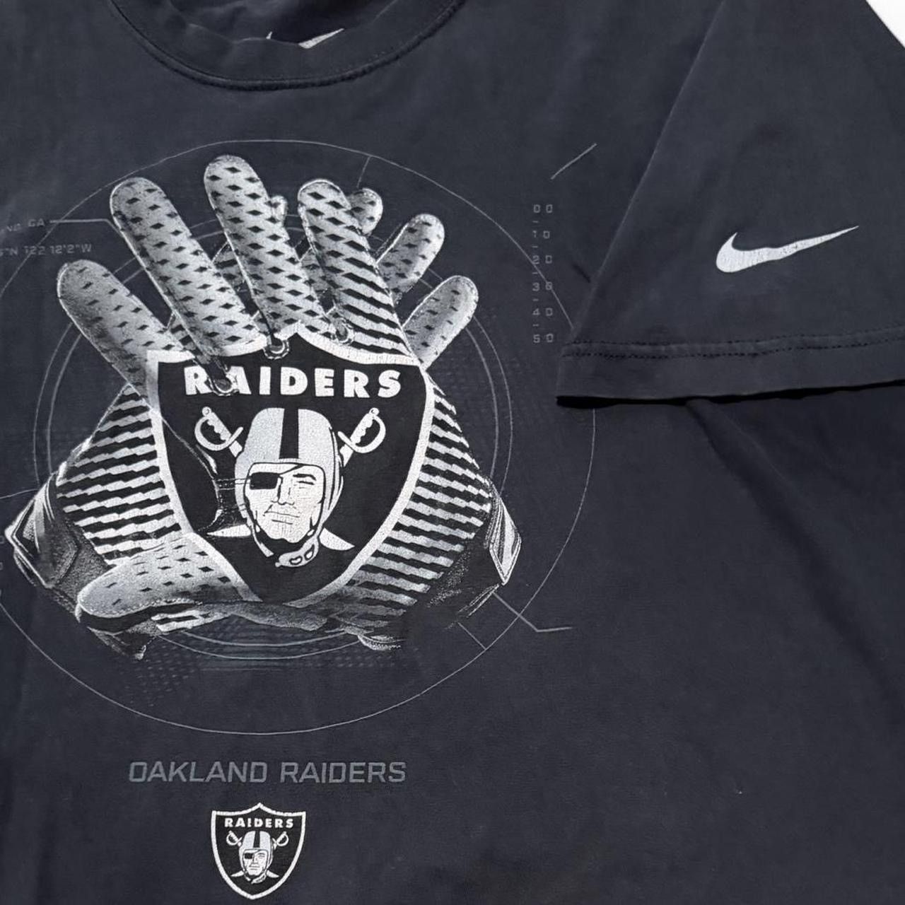 Nike Vintage 2000s Nike Oakland Raiders Tee - Black Size US M / EU 48-50 / 2 - 3 Thumbnail