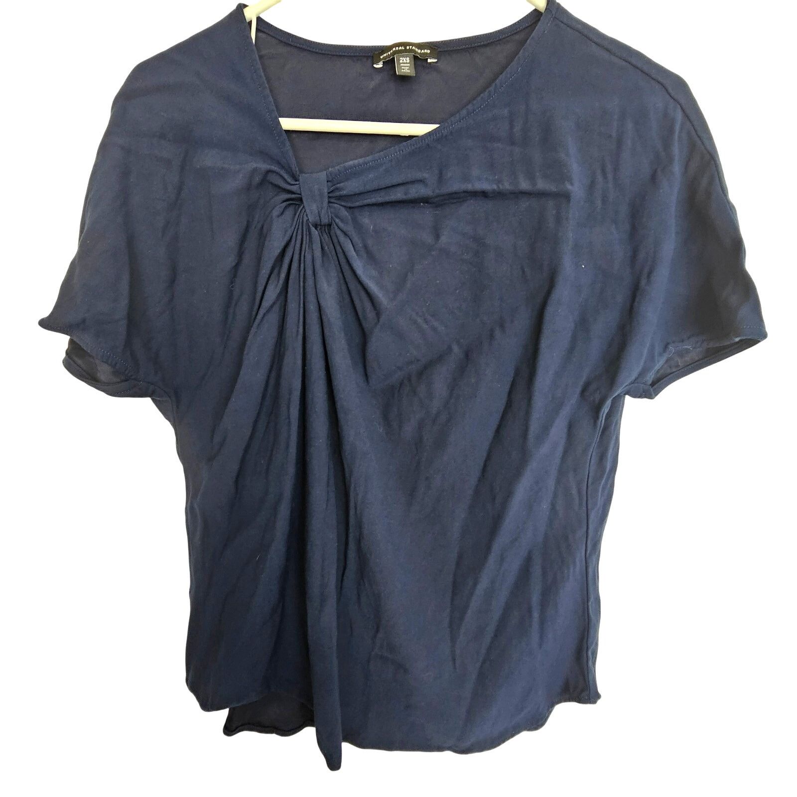 Universal Overall Chicago Universal Standard Front Knot Top Sz 2XS Classic Minimalist Size M / US 6-8 / IT 42-44 - 1 Thumbnail