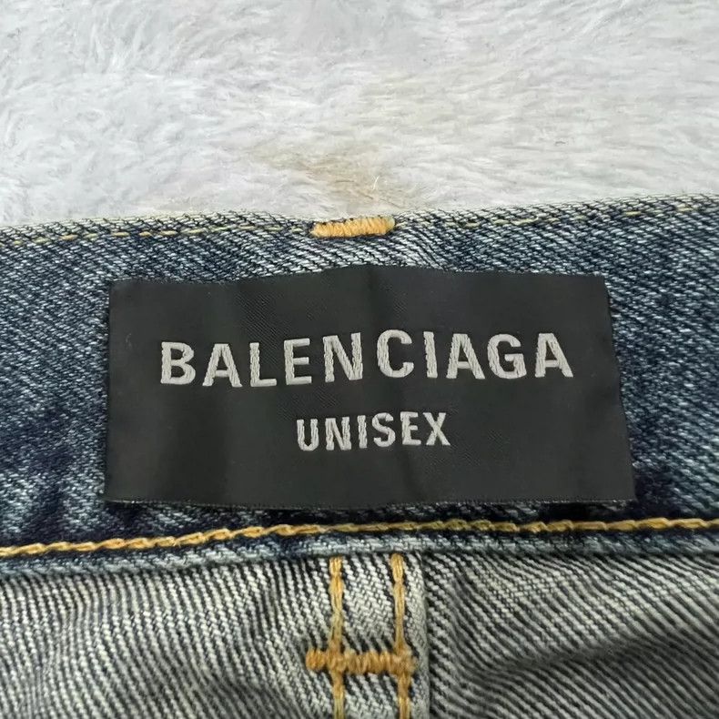 Balenciaga Balenciaga size XS Wash distressed denim pants Size US 27 - 3 Thumbnail