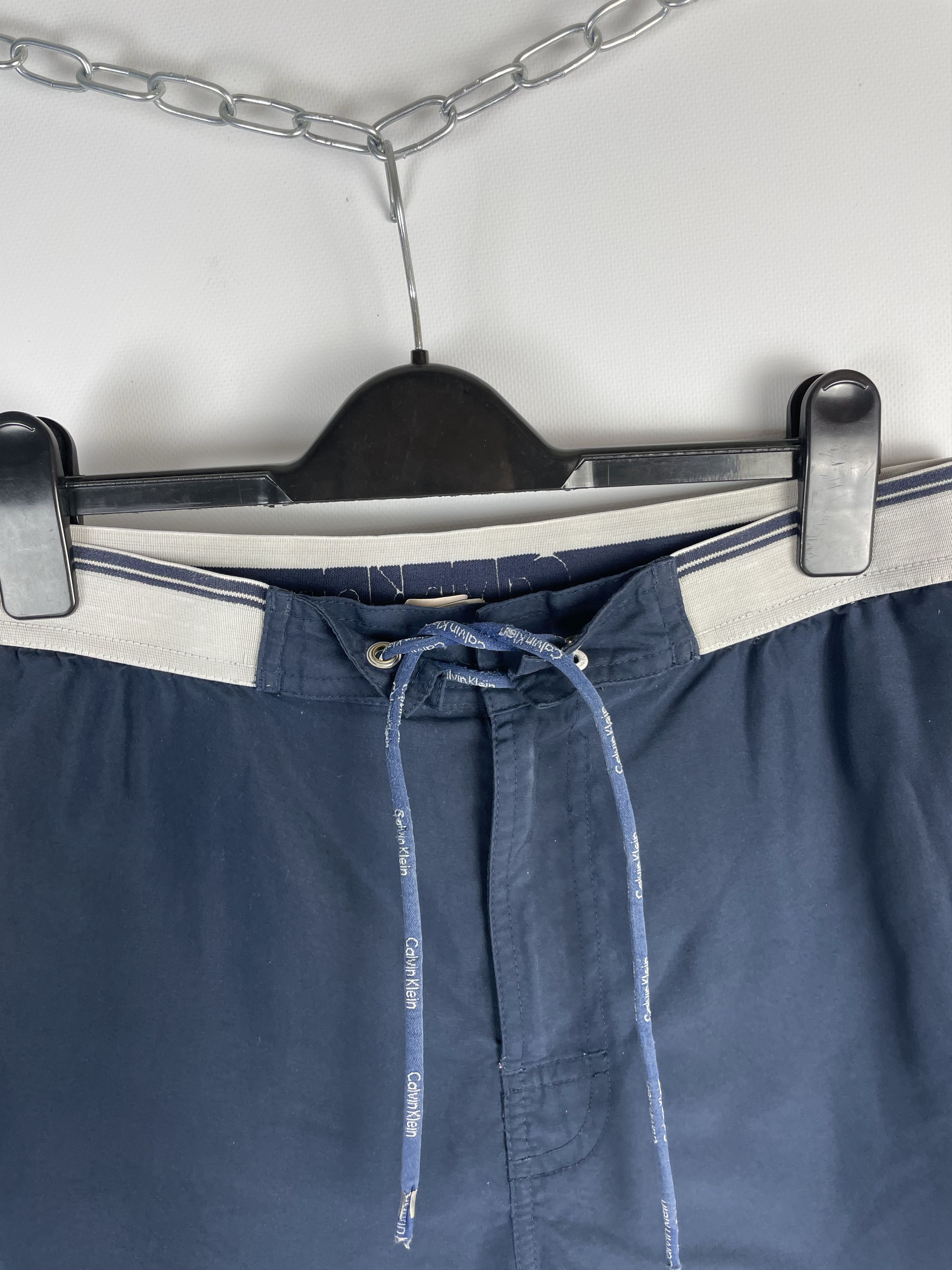 Calvin Klein Vintage Calvin Klein Shorts Y2K Size US 32 / EU 48 - 4 Thumbnail