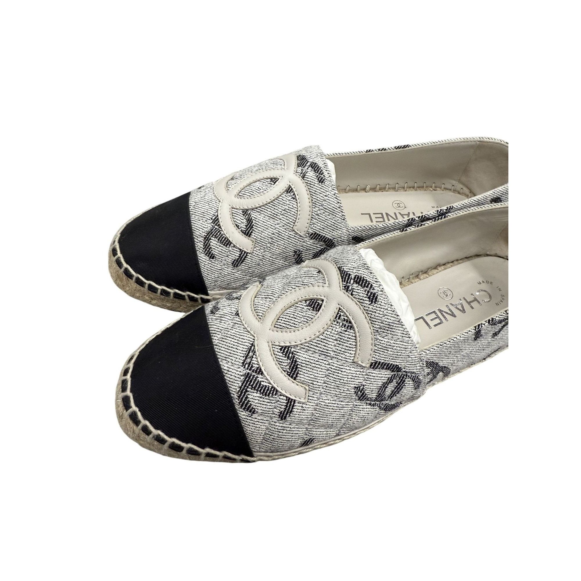 Chanel Chanel Espadrille Flats Canvas & Leather CC Logo Design Blac Size US 9 / IT 39 - 11 Thumbnail