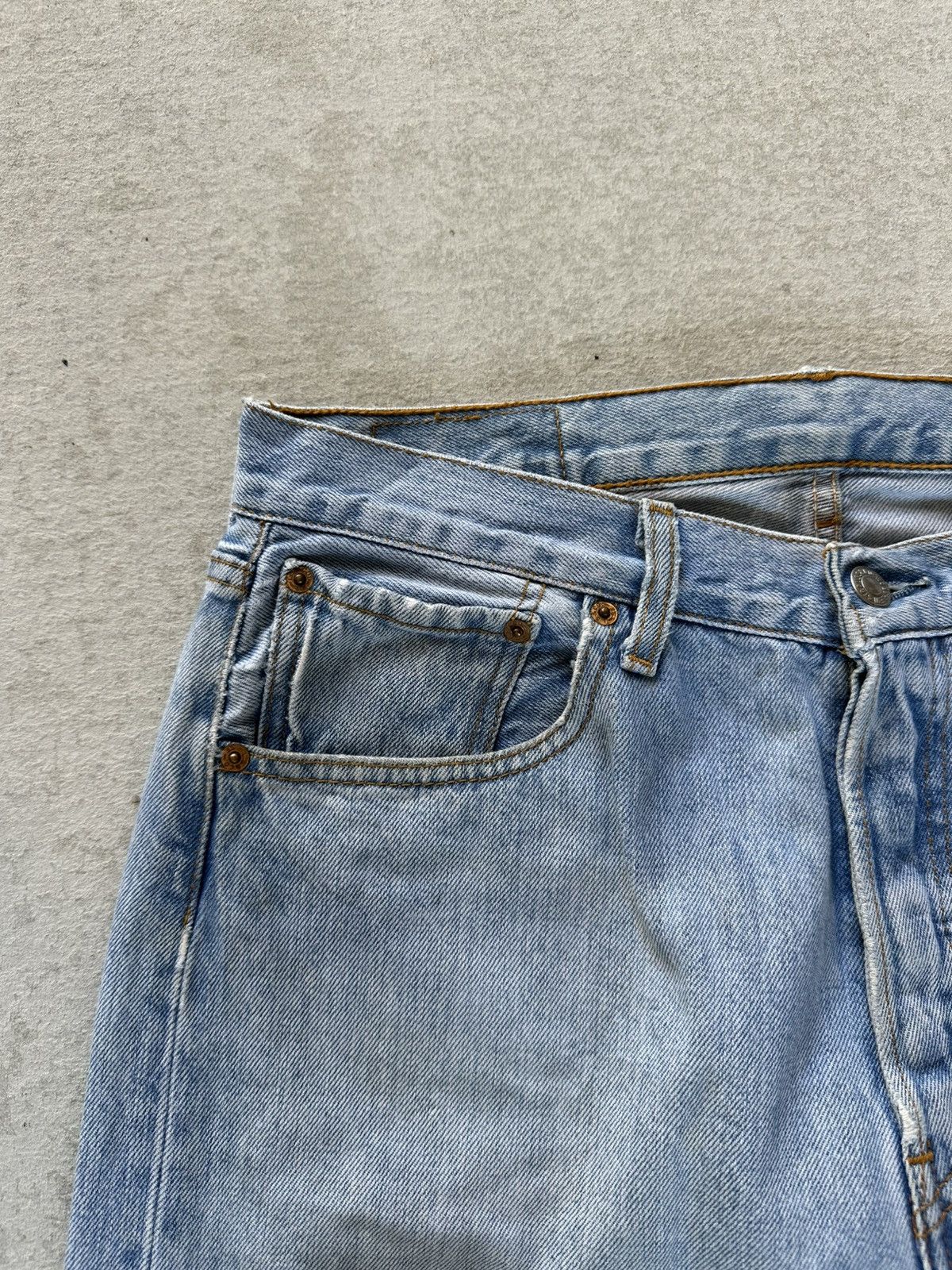 Levi's Vintage Clothing W32 L31 🔥🔥 Vintage Y2K LEVI’S 501 Blue Washed Denim Pants Size US 32 / EU 48 - 3 Thumbnail