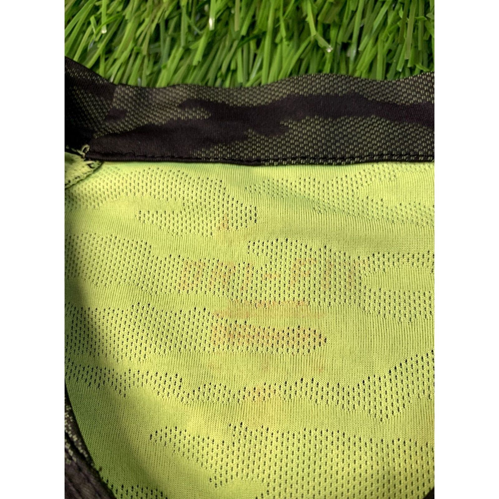 Nike Nike Dri-FIT Football Shirt Men Size S Dark Green Neon - Nike Flash Jersey, Short Sleeve, Crew Neck, Polyester, 2010s Football Tee Size US S / EU 44-46 / 1 - 6 Thumbnail