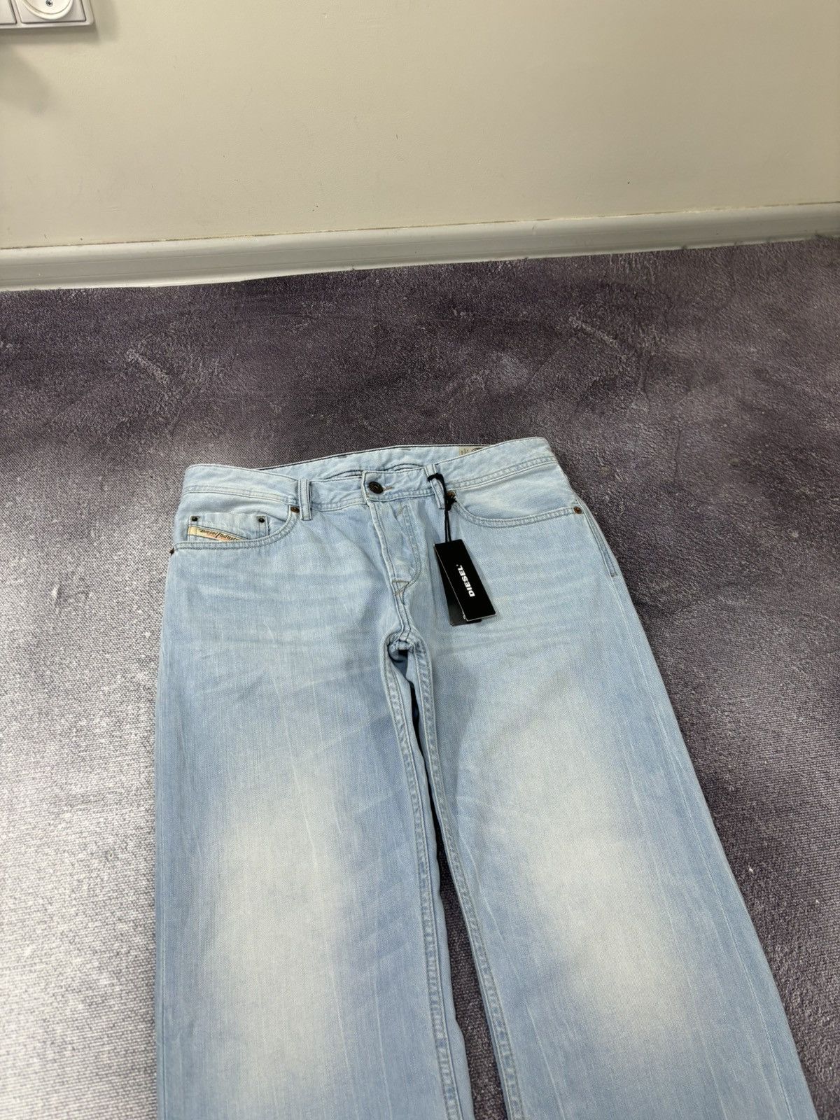 Diesel Diesel Waykee Regular Straight NWT Light Blue Denim Jeans Size US 31 - 5 Thumbnail