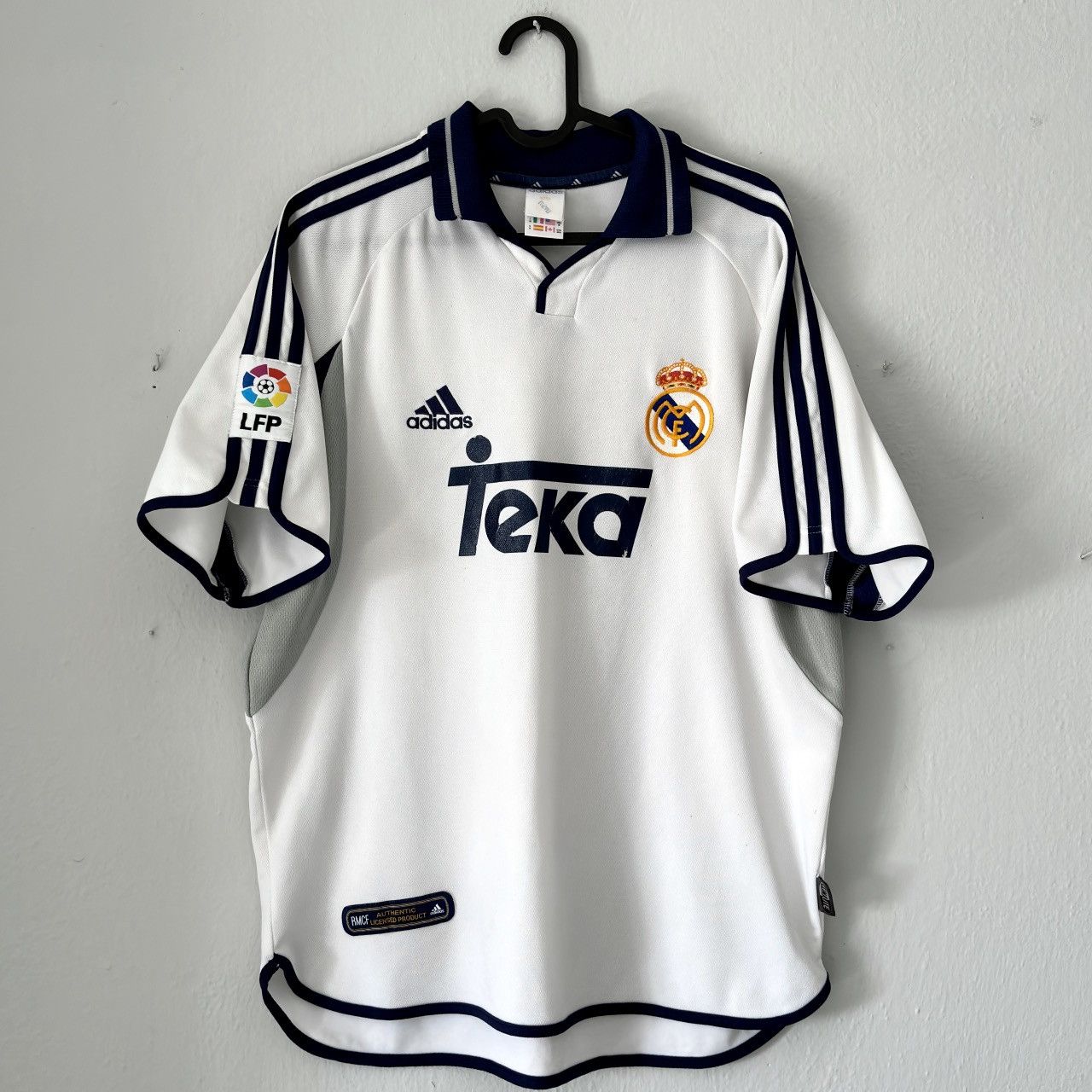 Adidas × Vintage 2000 2001 Real Madrid Adidas Retro Vintage Soccer Jersey Size US M / EU 48-50 / 2 - 4 Thumbnail