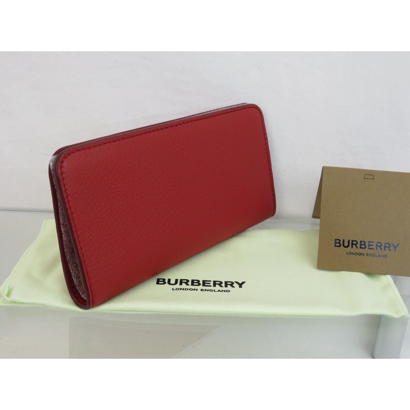 Burberry BURBERRY ROWE RED LEATHER LOGO BILL SNAP CONTINENTAL WALLET Size ONE SIZE - 3 Thumbnail