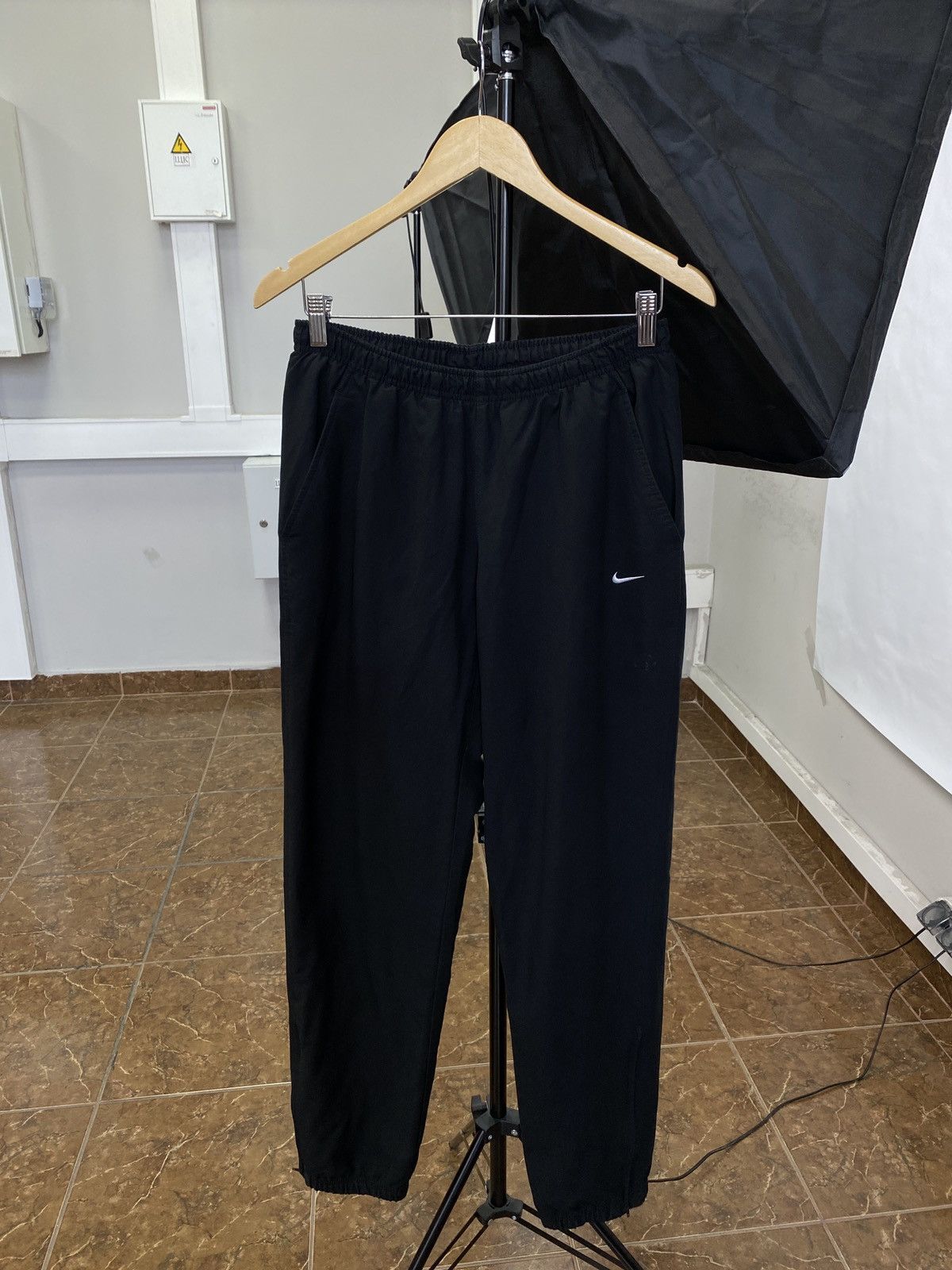 Nike 🇺🇸 Vintage 90s Nike Nylon Track Pants Y2K Rare Retro Hype Size US 34 / EU 50 - 1 Thumbnail