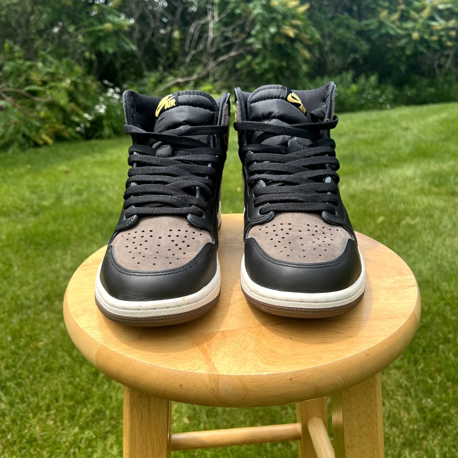 Jordan Brand × Nike Air Jordan 1 Retro High OG Palomino Men's Shoes - Size 10.5 Size US 10.5 / EU 43-44 - 3 Thumbnail