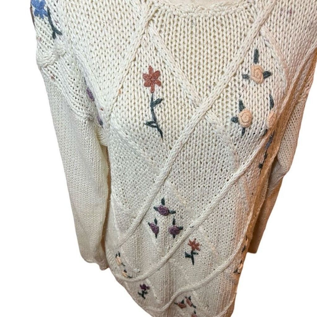 Vintage Vtg 90s Needles & Yarn Cozy Floral Embroidered Sweater Sz S Size S / US 4 / IT 40 - 3 Thumbnail
