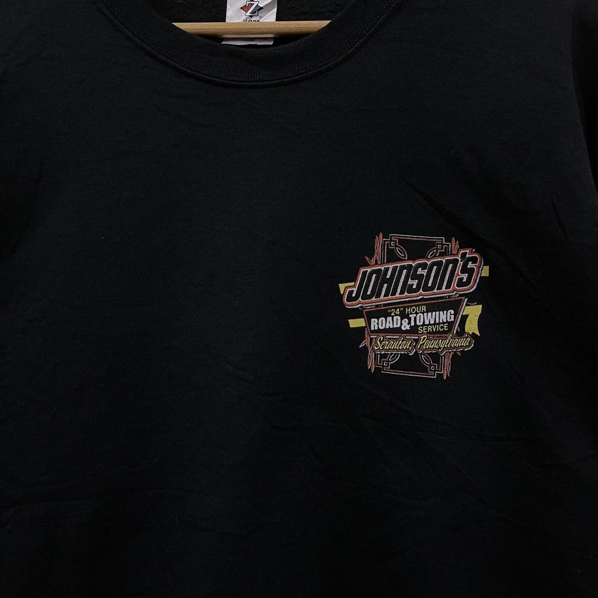 Johnson Motors Vintage Johnsons Towing Sweatshirt Pullover Size US XL / EU 56 / 4 - 4 Thumbnail