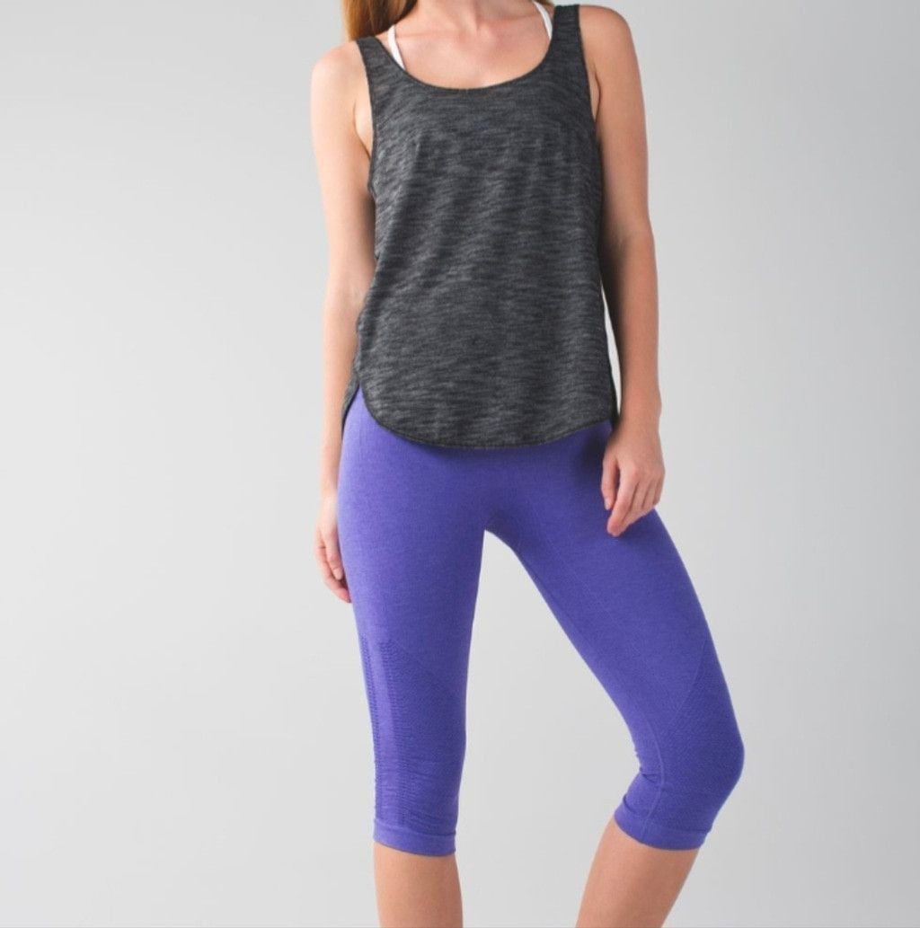 Lululemon Lululemon In The Flow Crop II Heathered Iris Flower Size 10 Size 32" / US 10 / IT 46 - 2 Thumbnail