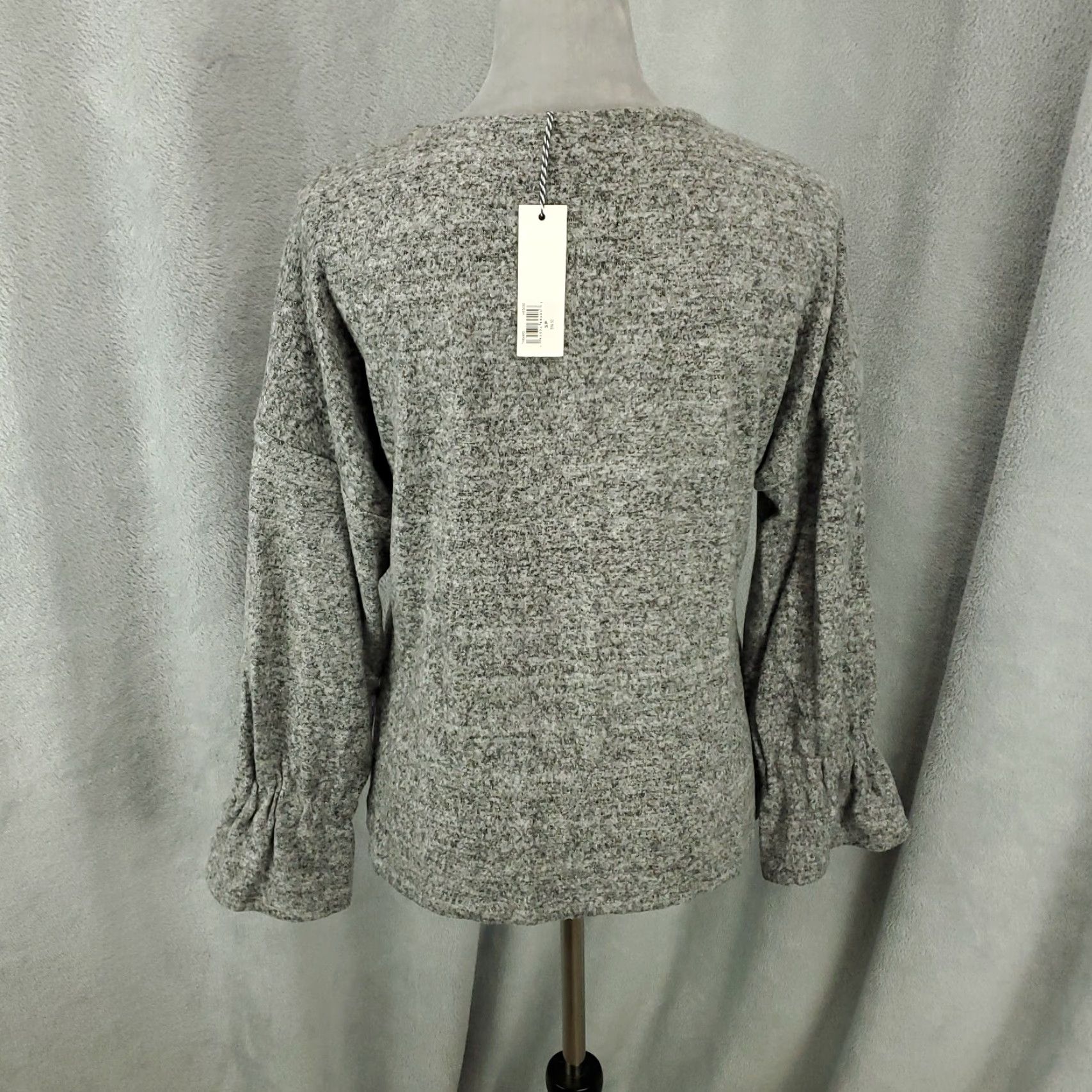 Lucky Brand New Lucky Brand Blouse Top Gray Heathered Flared Bell Flutter Sleeve NWT Size Small Womens Size S / US 4 / IT 40 - 2 Thumbnail