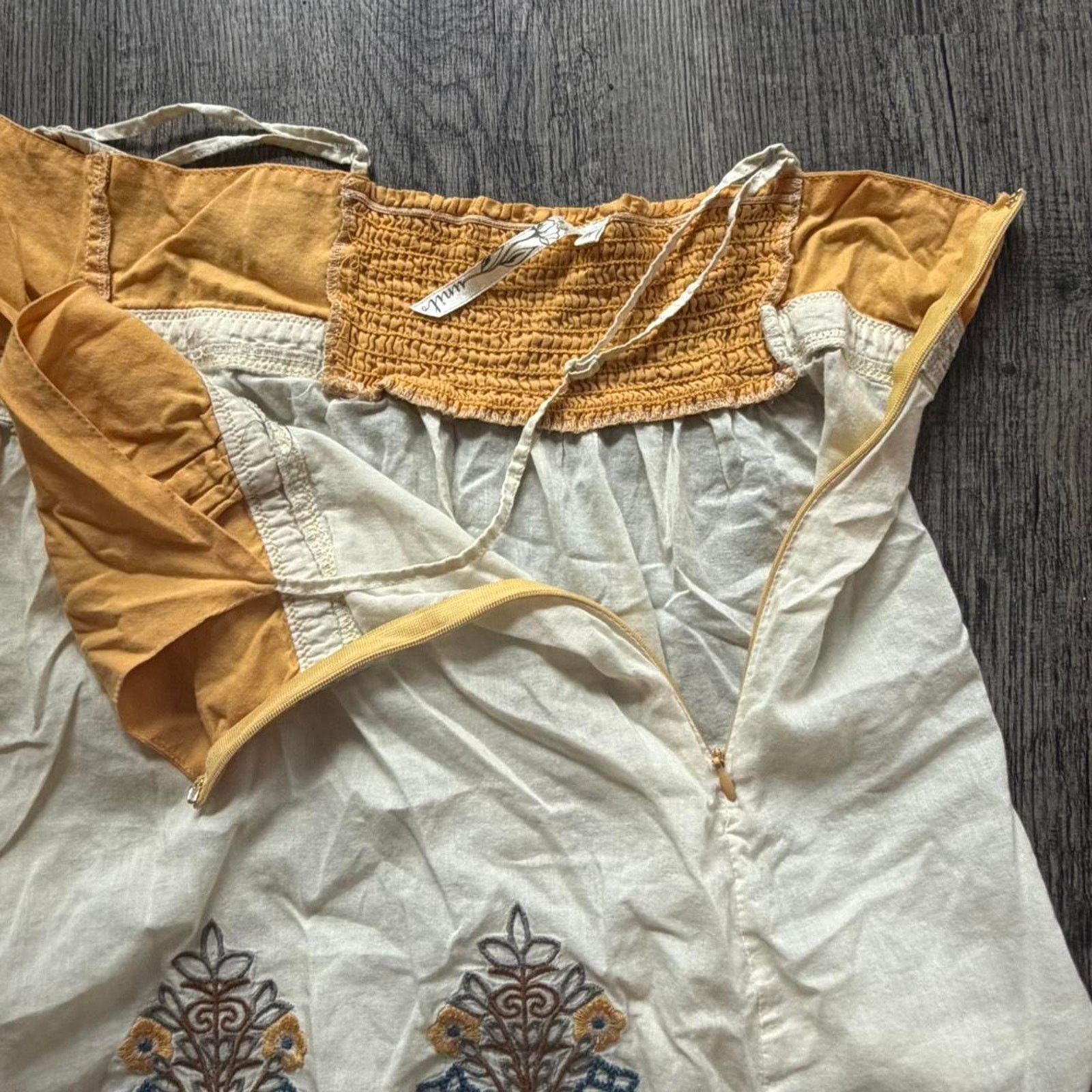 Other Vintage Yellow & Cream Tank with Embroidered Details Size M / US 6-8 / IT 42-44 - 5 Thumbnail