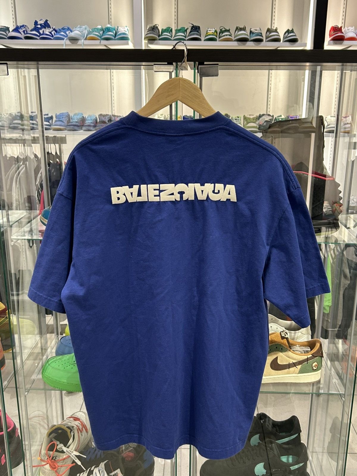 Balenciaga Balenciaga turn artwork embroidered tee blue cream Size US M / EU 48-50 / 2 - 4 Thumbnail
