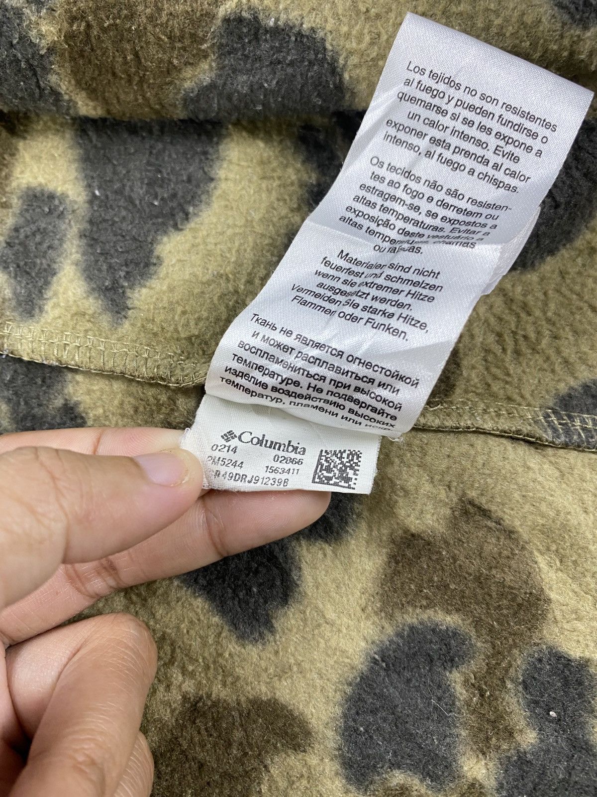 Columbia × Japanese Brand × Vintage Vintage Columbia Duck Camo Fleece Jacket Size US M / EU 48-50 / 2 - 10 Thumbnail