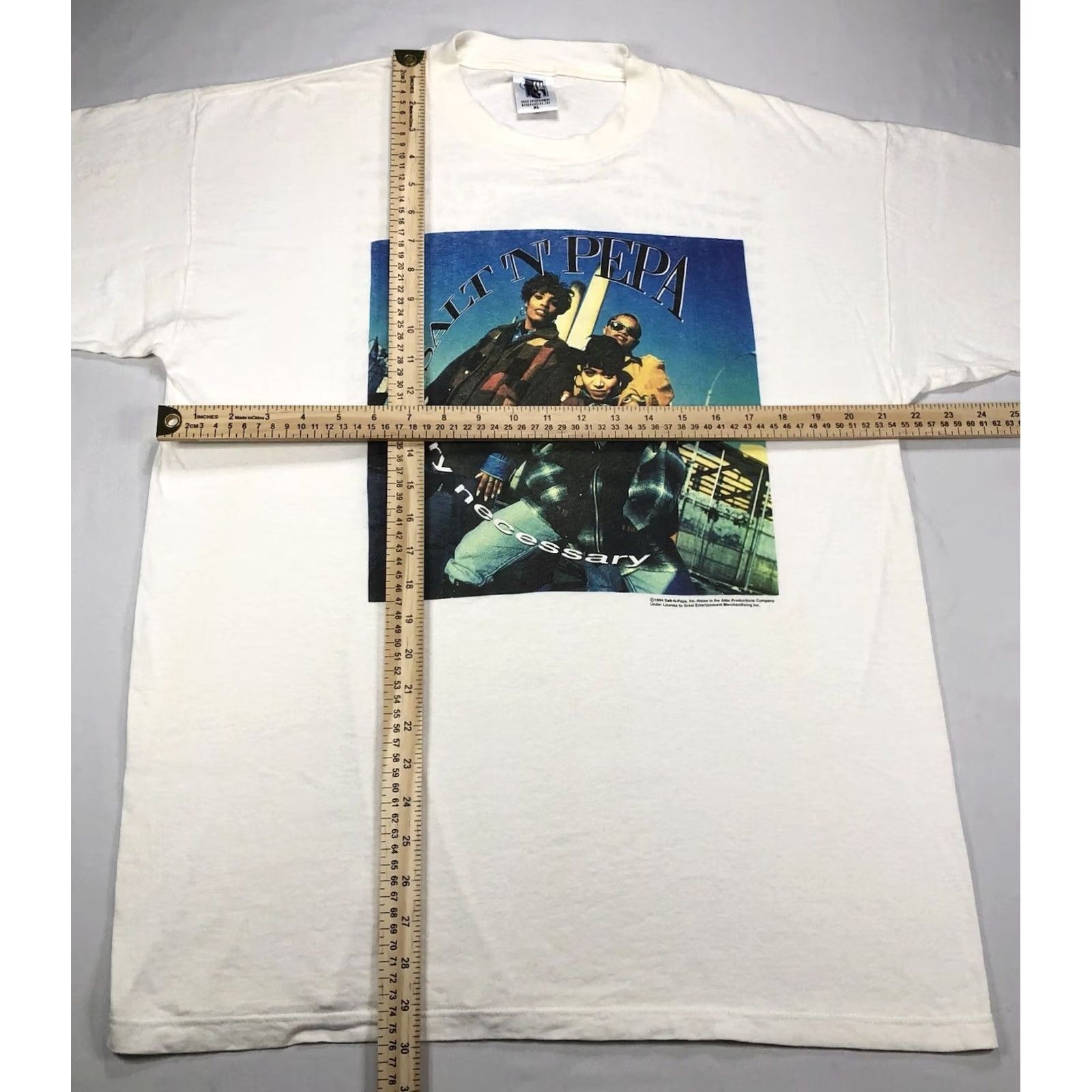 Vintage VINTAGE Salt-N-Pepa Very Necessary Tour Single Stitch T-Shirt 90s RARE XL White Cotton Men Short Sleeve Crew Neck Logo Graphic Print Size US XL / EU 56 / 4 - 2 Thumbnail