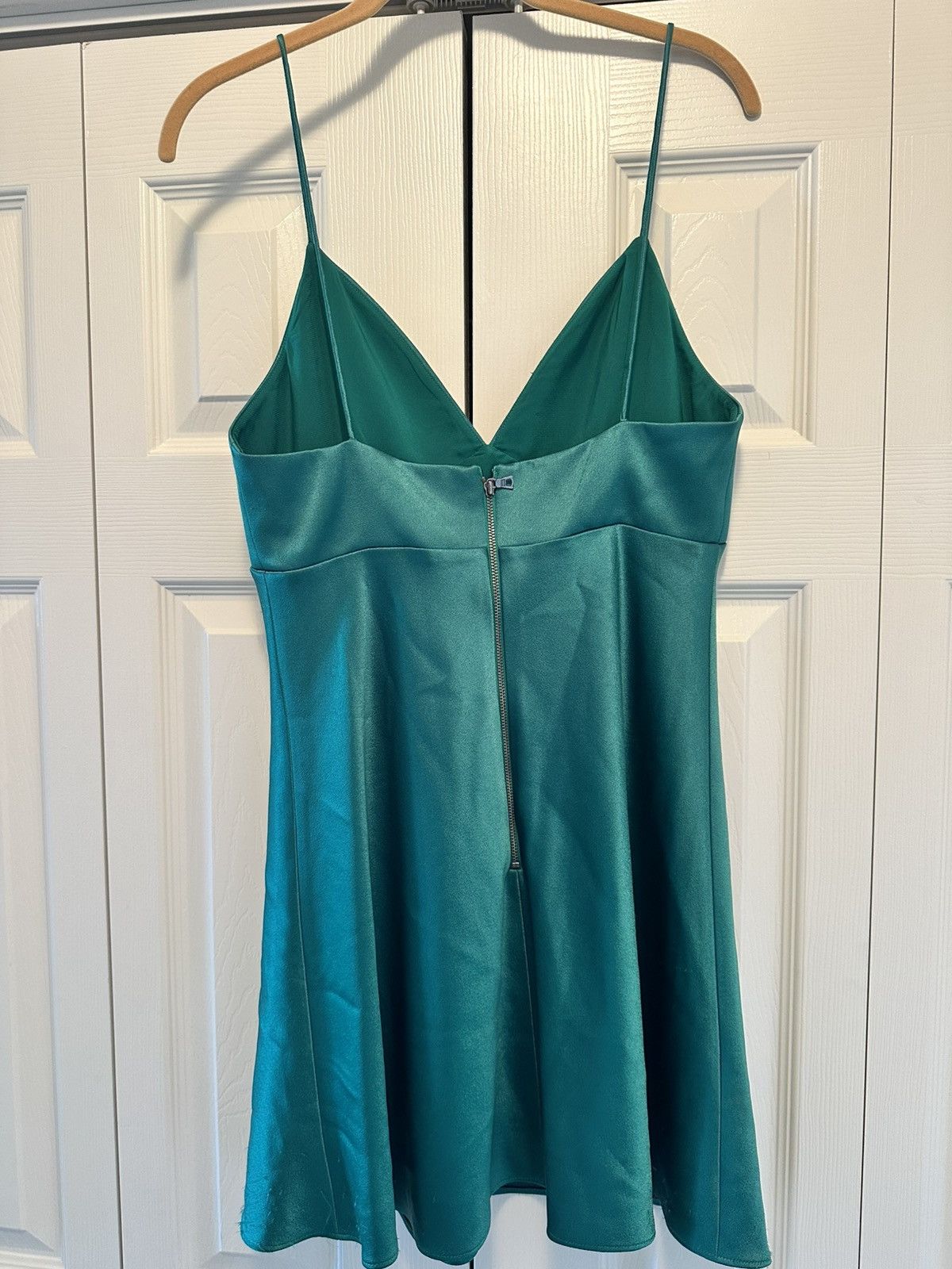 Alice + Olivia ALICE + OLIVIA JULIETTA MINI SLIP DRESS EMERALD GREEN SIZE 8 Size M / US 6-8 / IT 42-44 - 8 Thumbnail