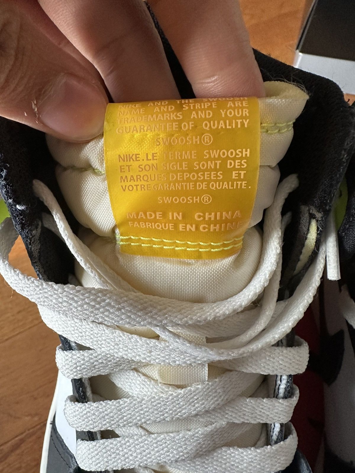 Jordan Brand × Nike Air Jordan 1 Volt Size US 12 / EU 45 - 7 Thumbnail