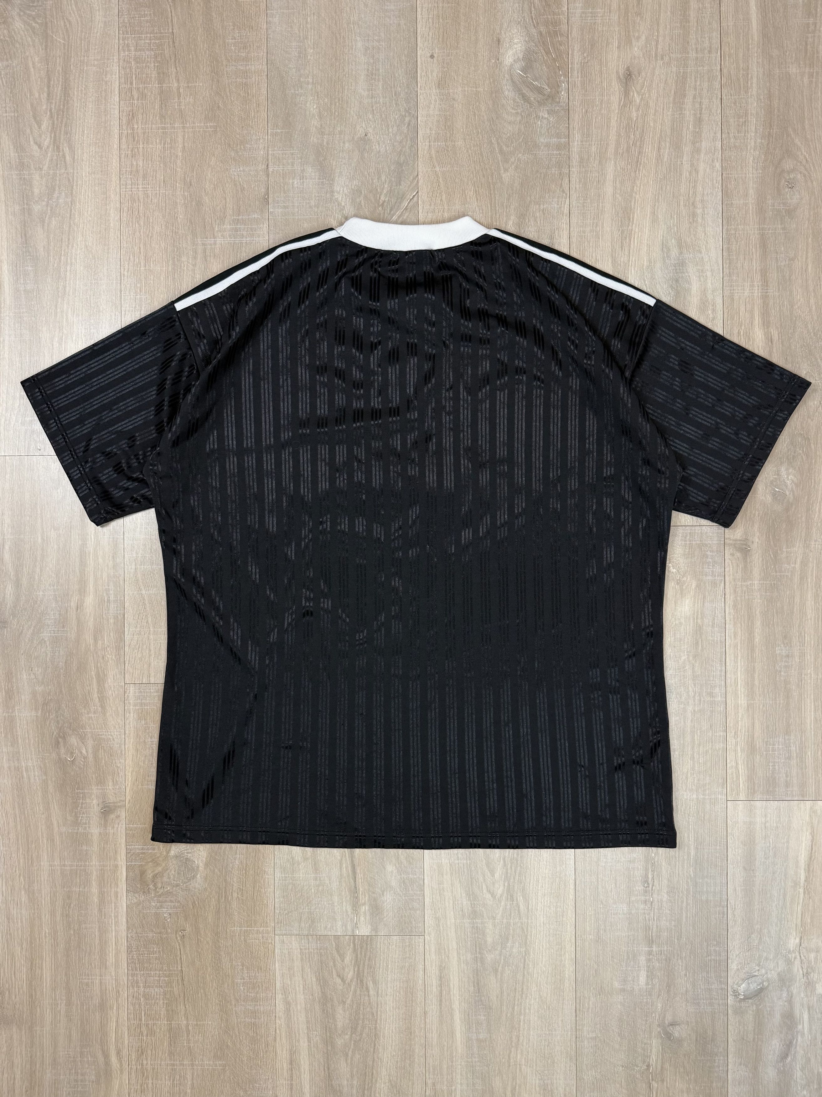 Adidas Vintage 90s Adidas Rare 3 Stripes Big Logo Soccer Jersey XL Size US XL / EU 56 / 4 - 7 Thumbnail