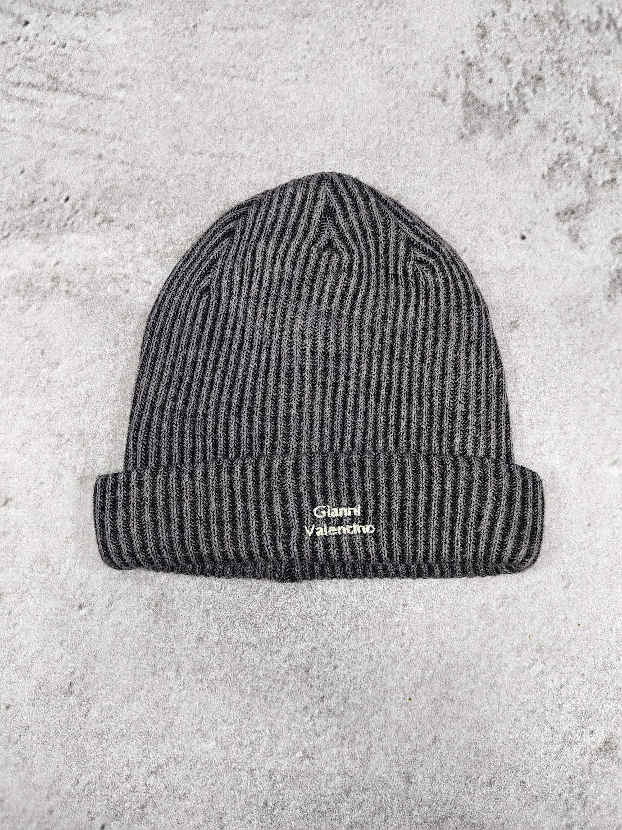 Gianni Valentino 00s Gianni Valentino-Minimal Embroidered Logo Beanie Hat Size ONE SIZE - 3 Thumbnail
